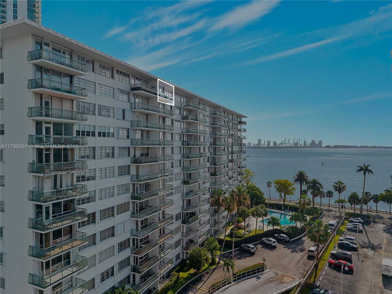 Small Image of 1408 BRICKELL BAY DR #1403, Miami Number 26
