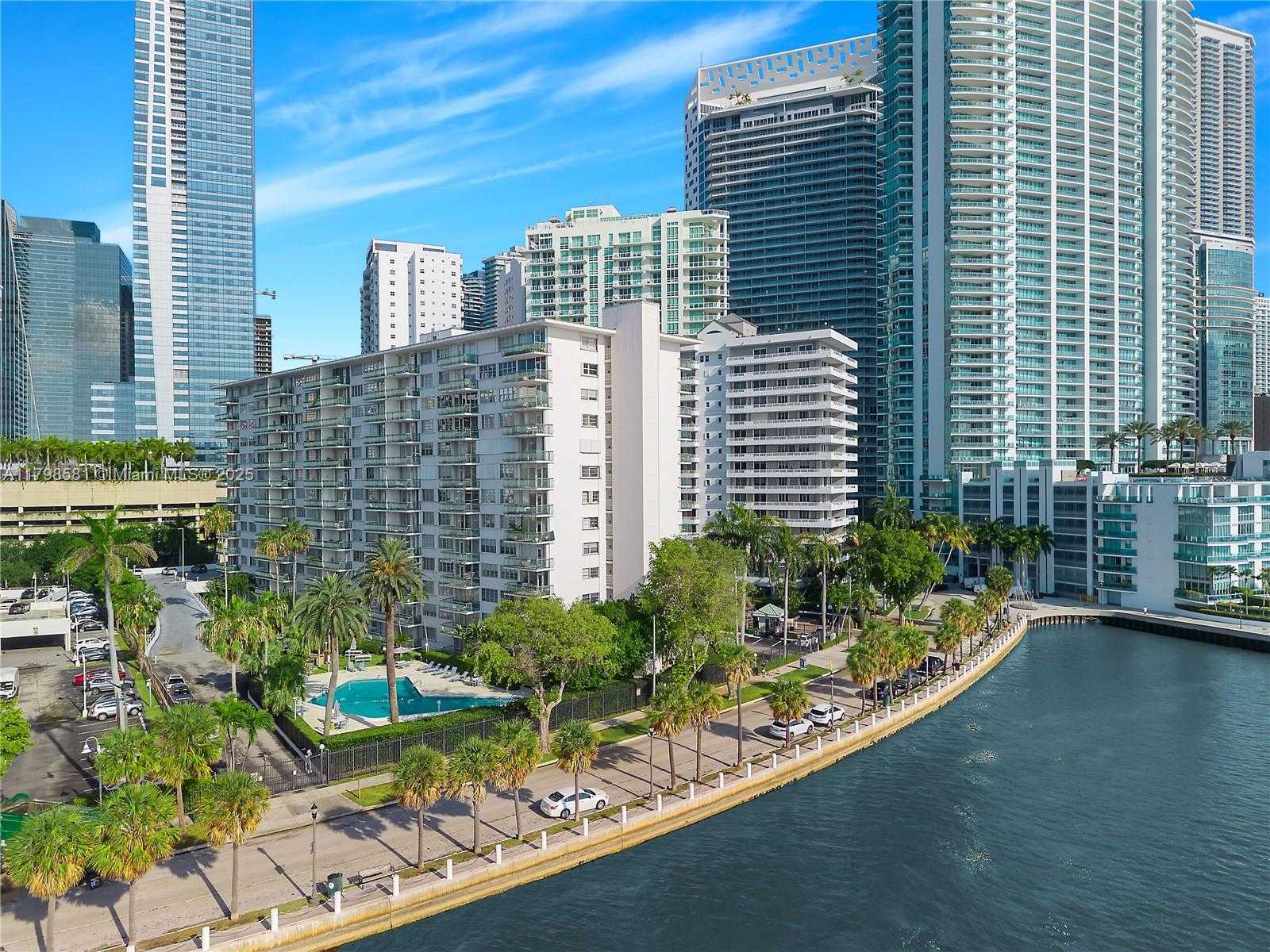 Small Image of 1408 BRICKELL BAY DR #1403, Miami Number 27