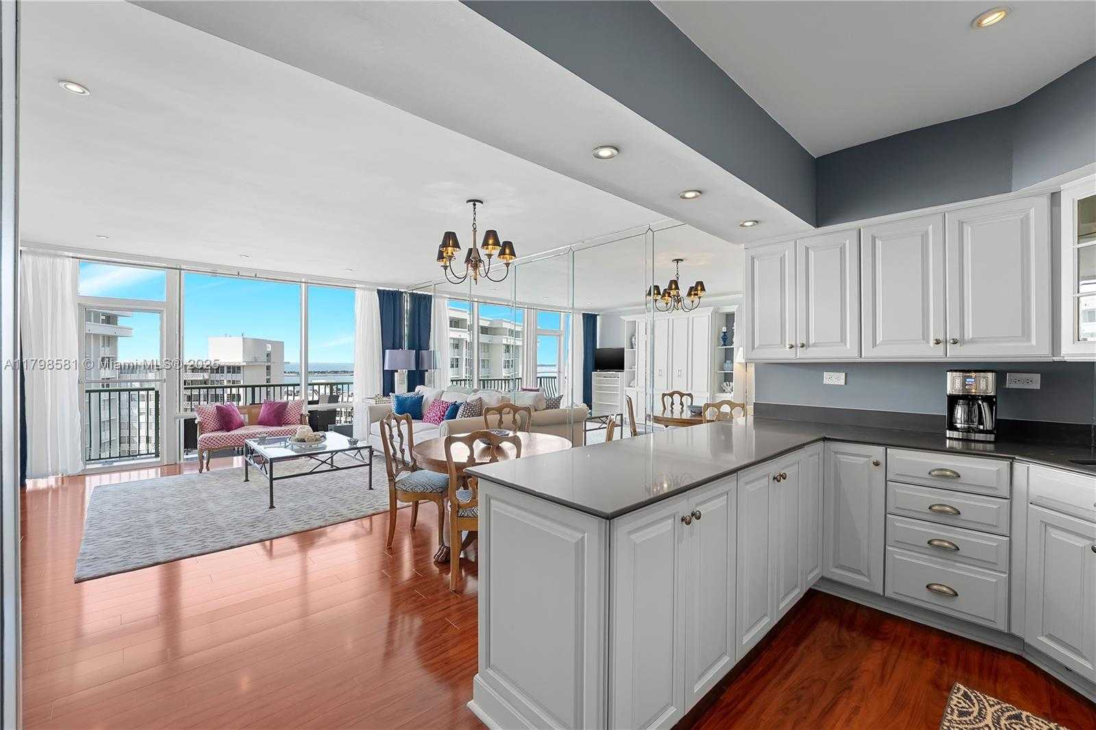 Small Image of 1408 BRICKELL BAY DR #1403, Miami Number 8