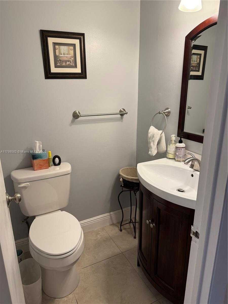 Small Image of 1980 SOUTH OCEAN DR #6K, Hallandale Beach Number 11