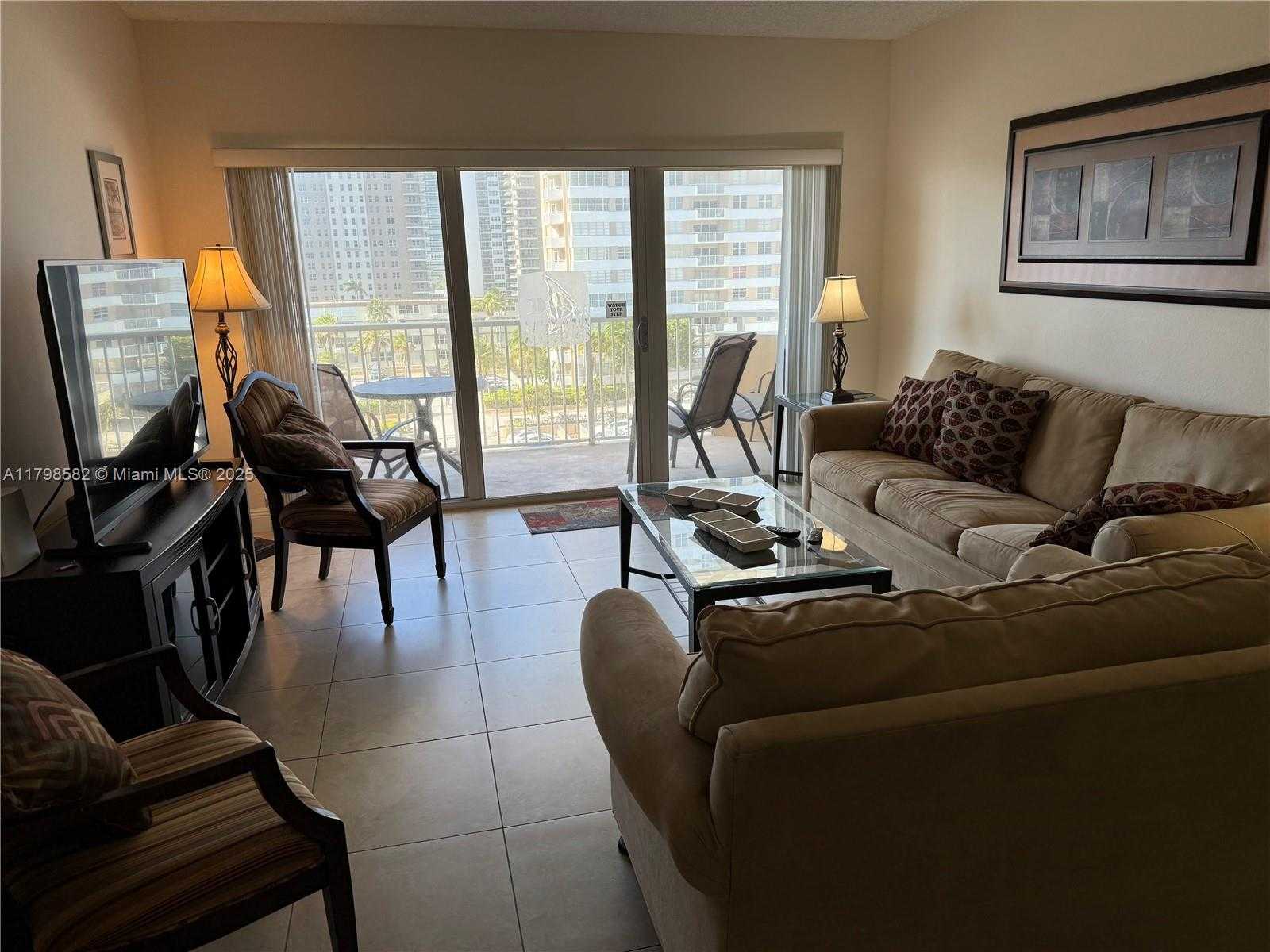 Small Image of 1980 SOUTH OCEAN DR #6K, Hallandale Beach Number 22