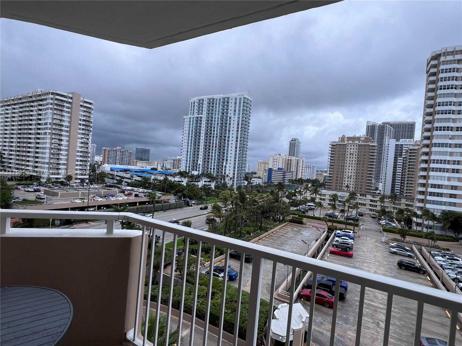 Small Image of 1980 SOUTH OCEAN DR #6K, Hallandale Beach Number 9