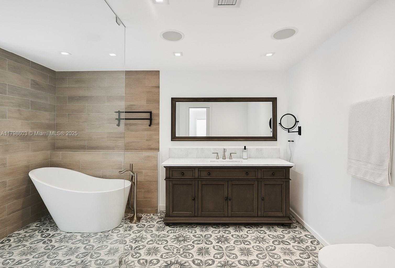 Small Image of 2075 IXORA RD, North Miami Number 24