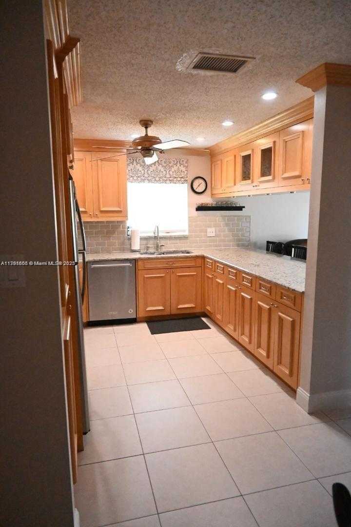 Small Image of 9349 NORTH WEST 47TH ST, Sunrise Number 13