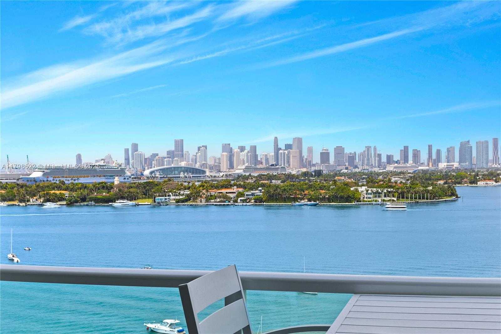 Small Image of 1000 WEST AVE #1518, Miami Beach Number 17
