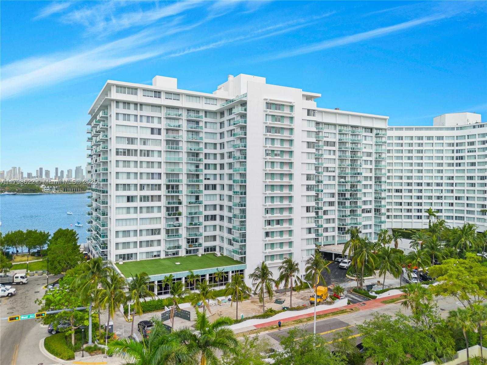 Small Image of 1000 WEST AVE #1518, Miami Beach Number 19
