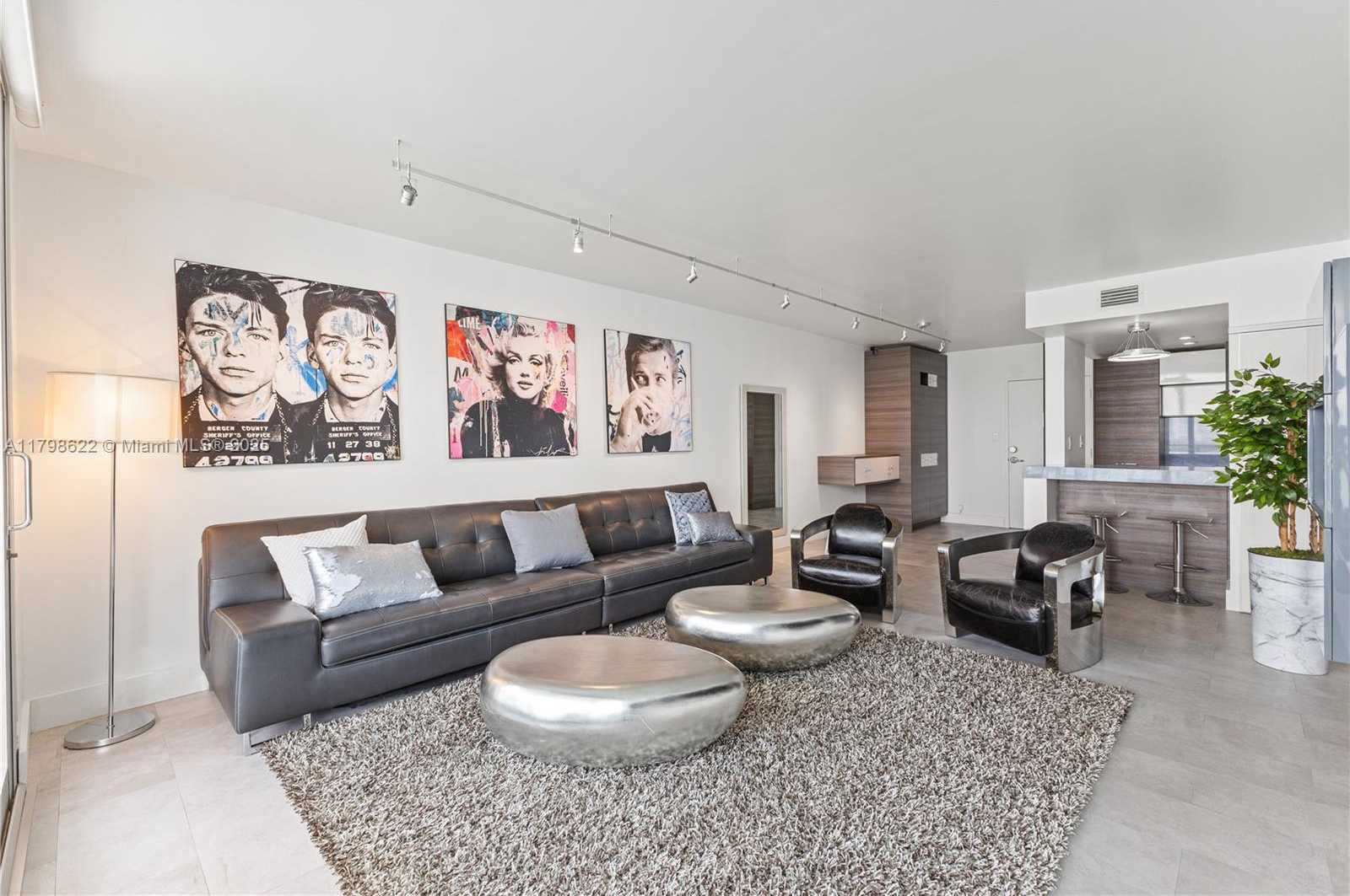 Small Image of 1000 WEST AVE #1518, Miami Beach Number 7
