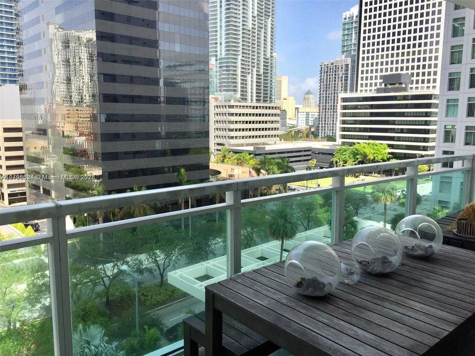Small Image of 950 BRICKELL BAY DR #800, Miami Number 11