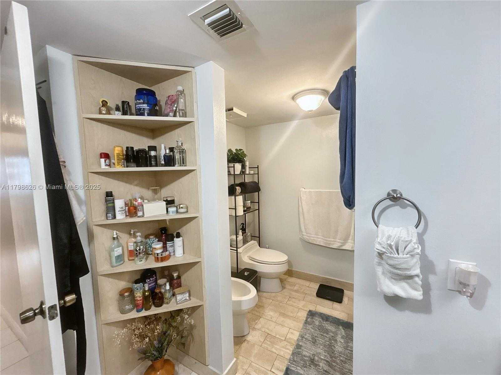 Small Image of 1717 NORTH BAYSHORE DR #A-2542, Miami Number 11