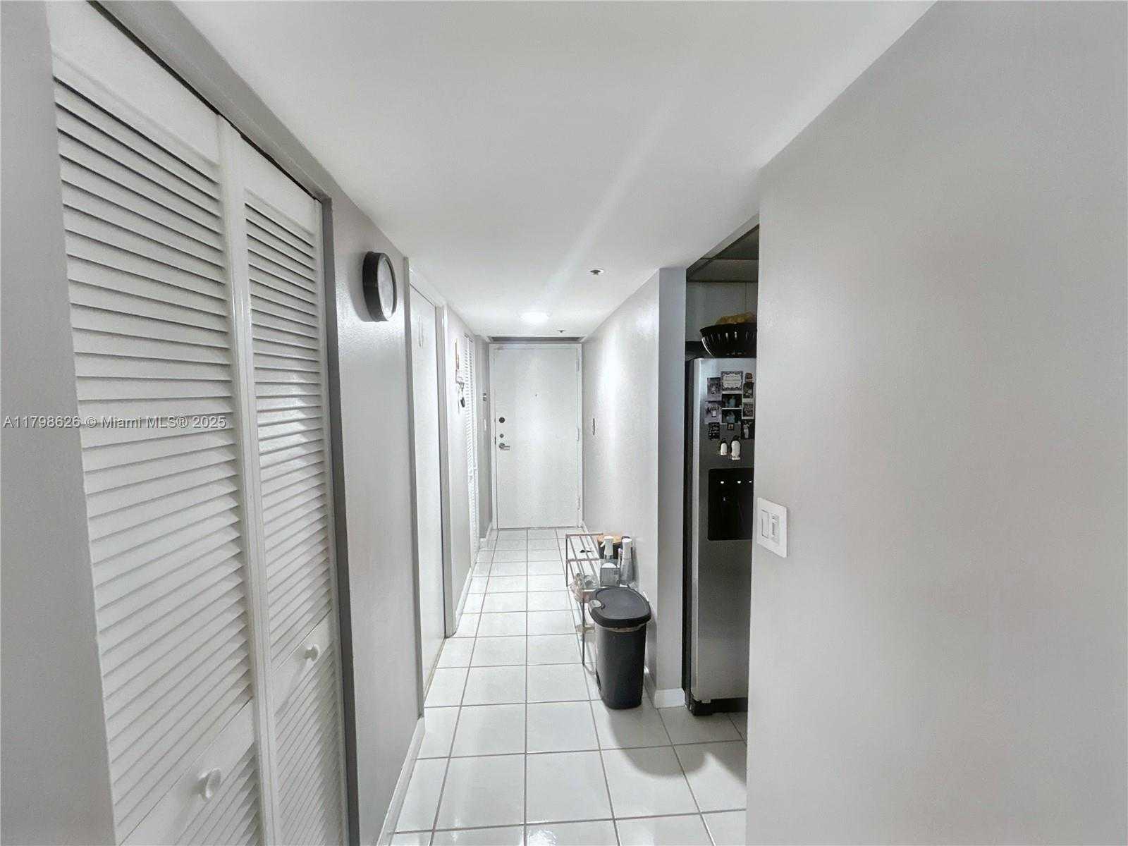 Small Image of 1717 NORTH BAYSHORE DR #A-2542, Miami Number 3