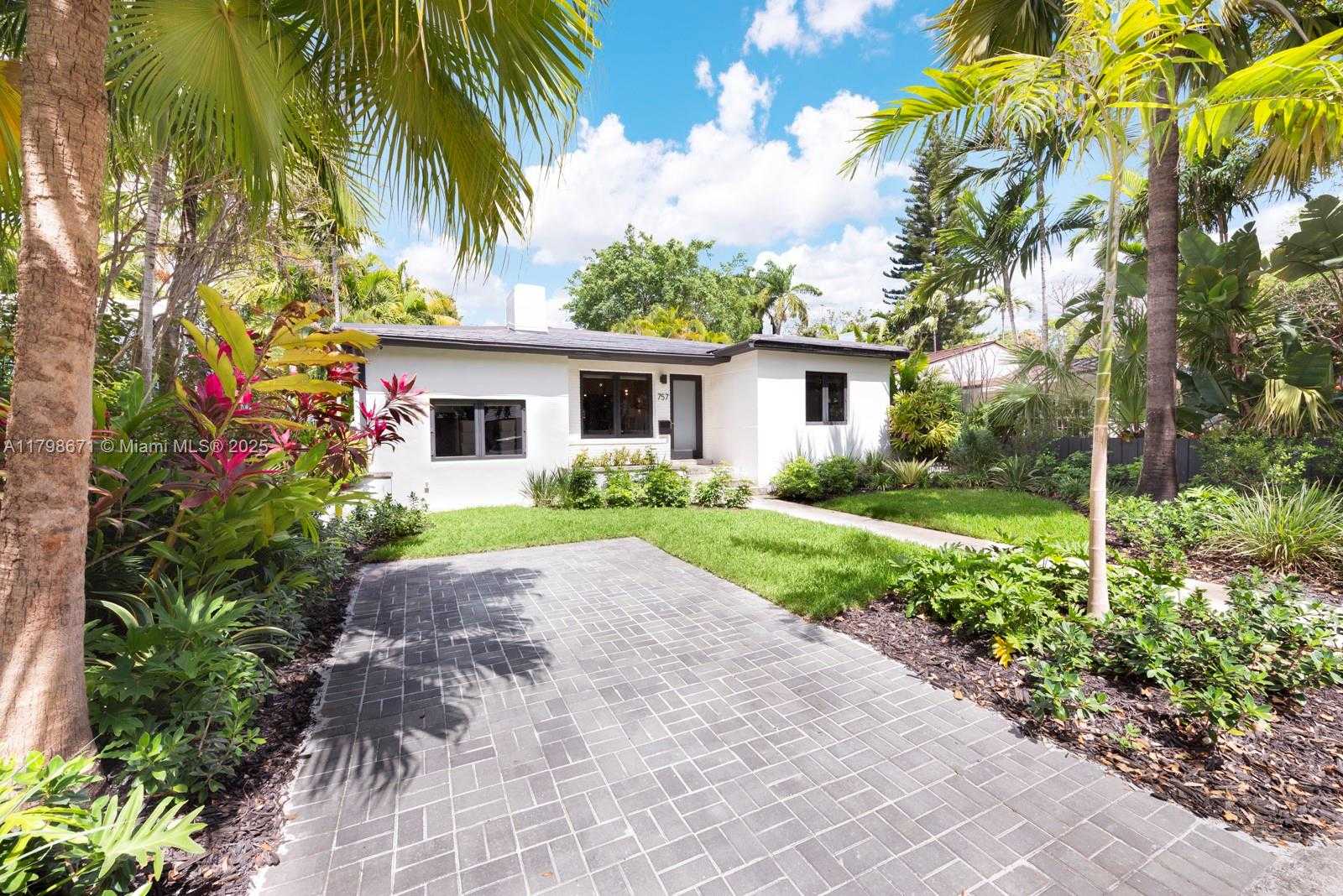 Small Image of 757 NORTH EAST 74TH ST, Miami Number 2
