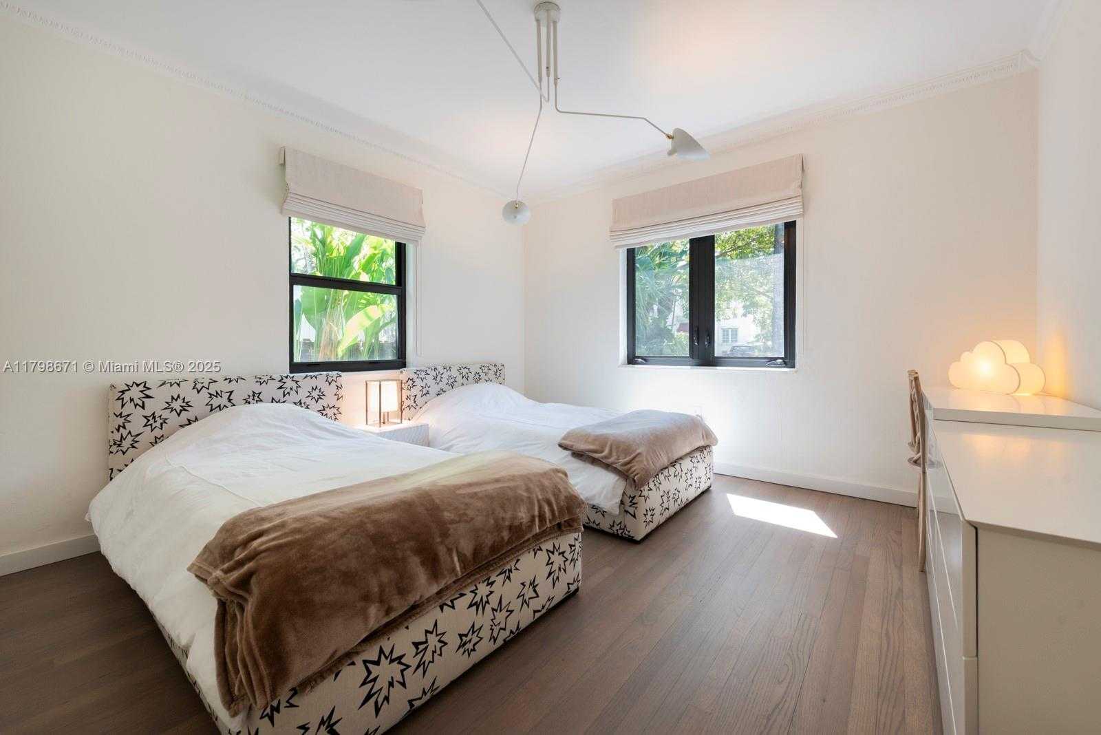 Small Image of 757 NORTH EAST 74TH ST, Miami Number 20
