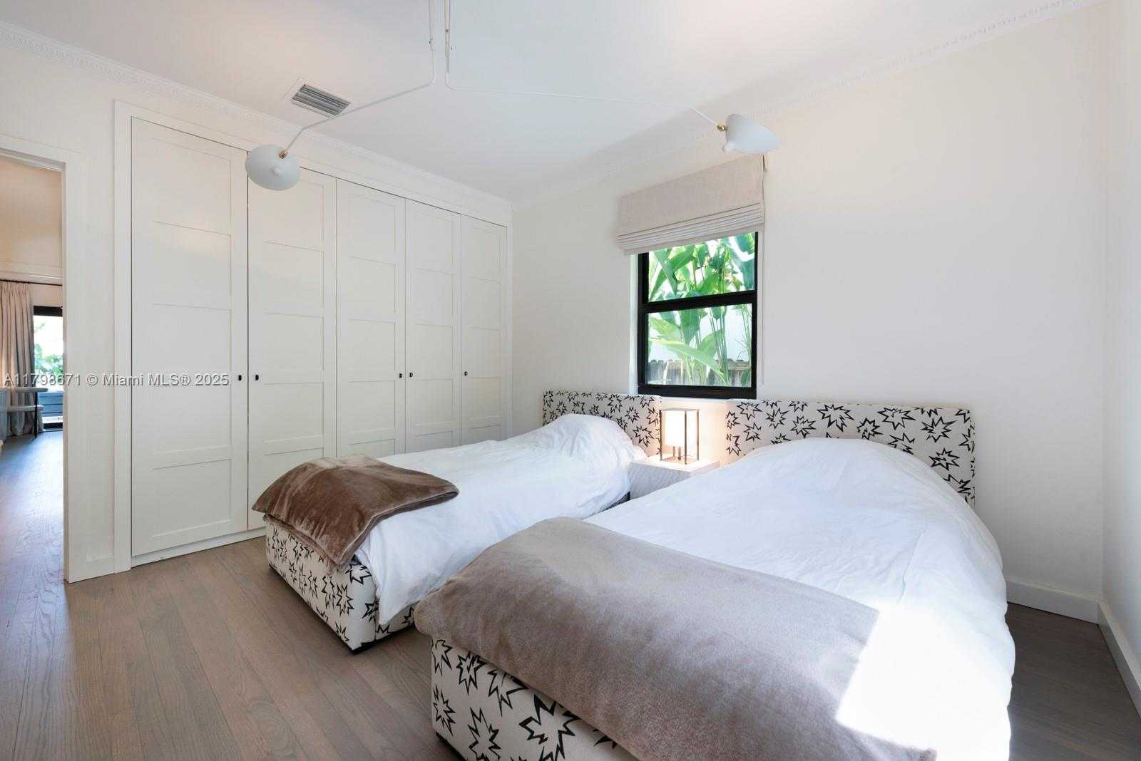 Small Image of 757 NORTH EAST 74TH ST, Miami Number 21