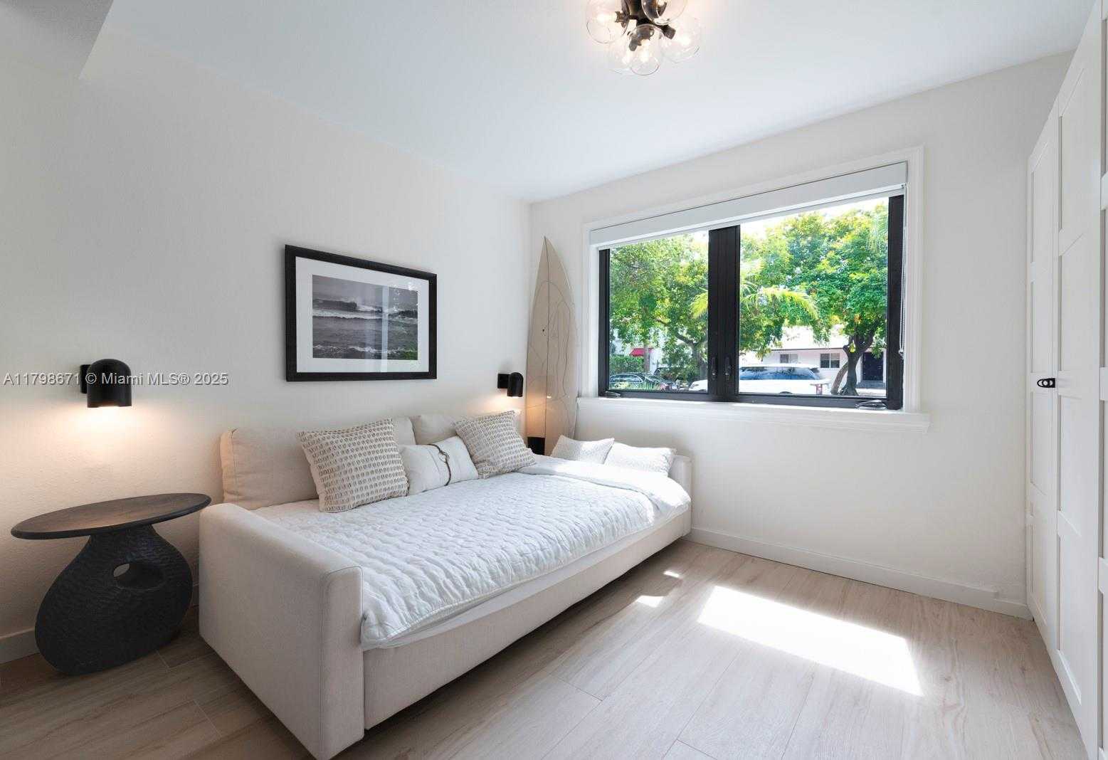 Small Image of 757 NORTH EAST 74TH ST, Miami Number 23
