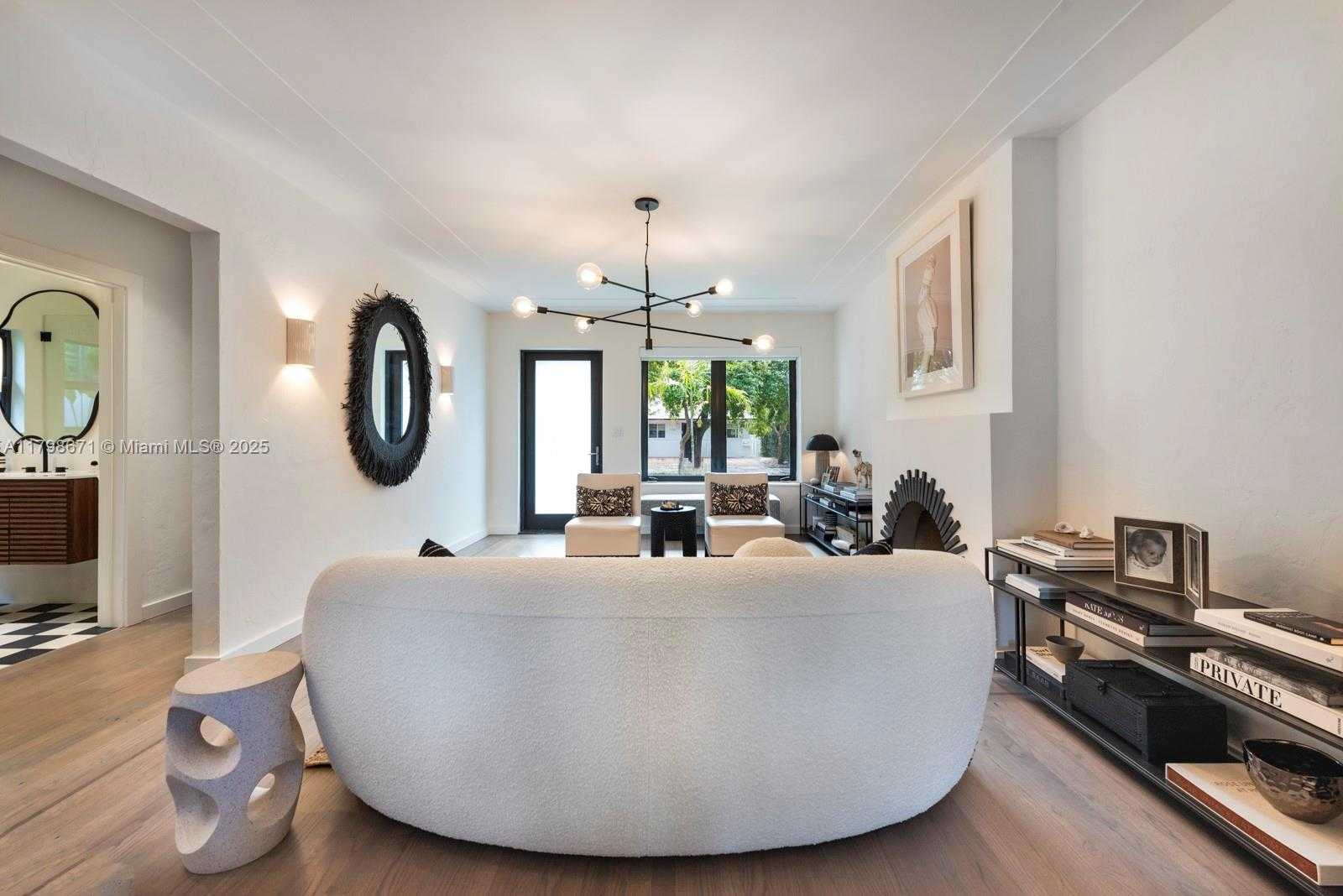 Small Image of 757 NORTH EAST 74TH ST, Miami Number 6