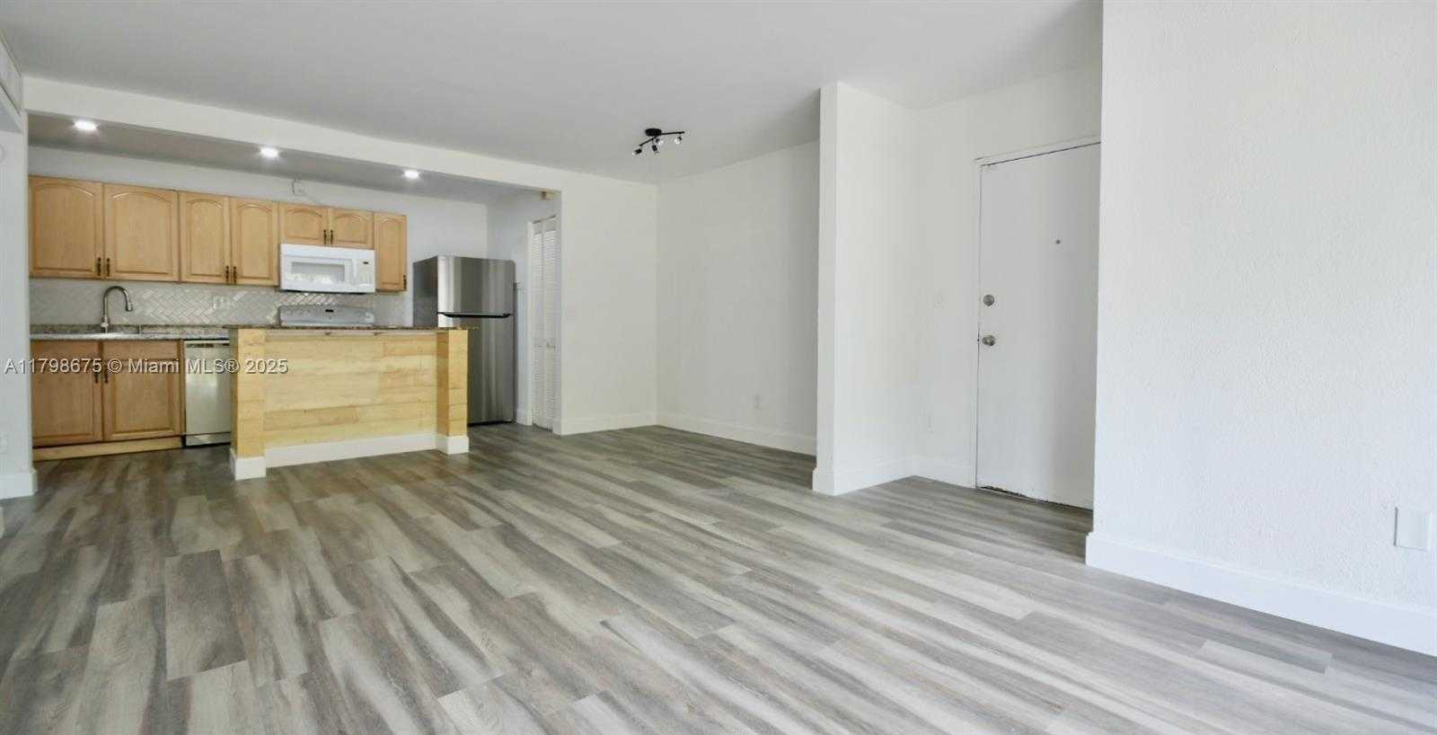 Small Image of 4500 NORTH WEST 79TH AVE #1D, Doral Number 12