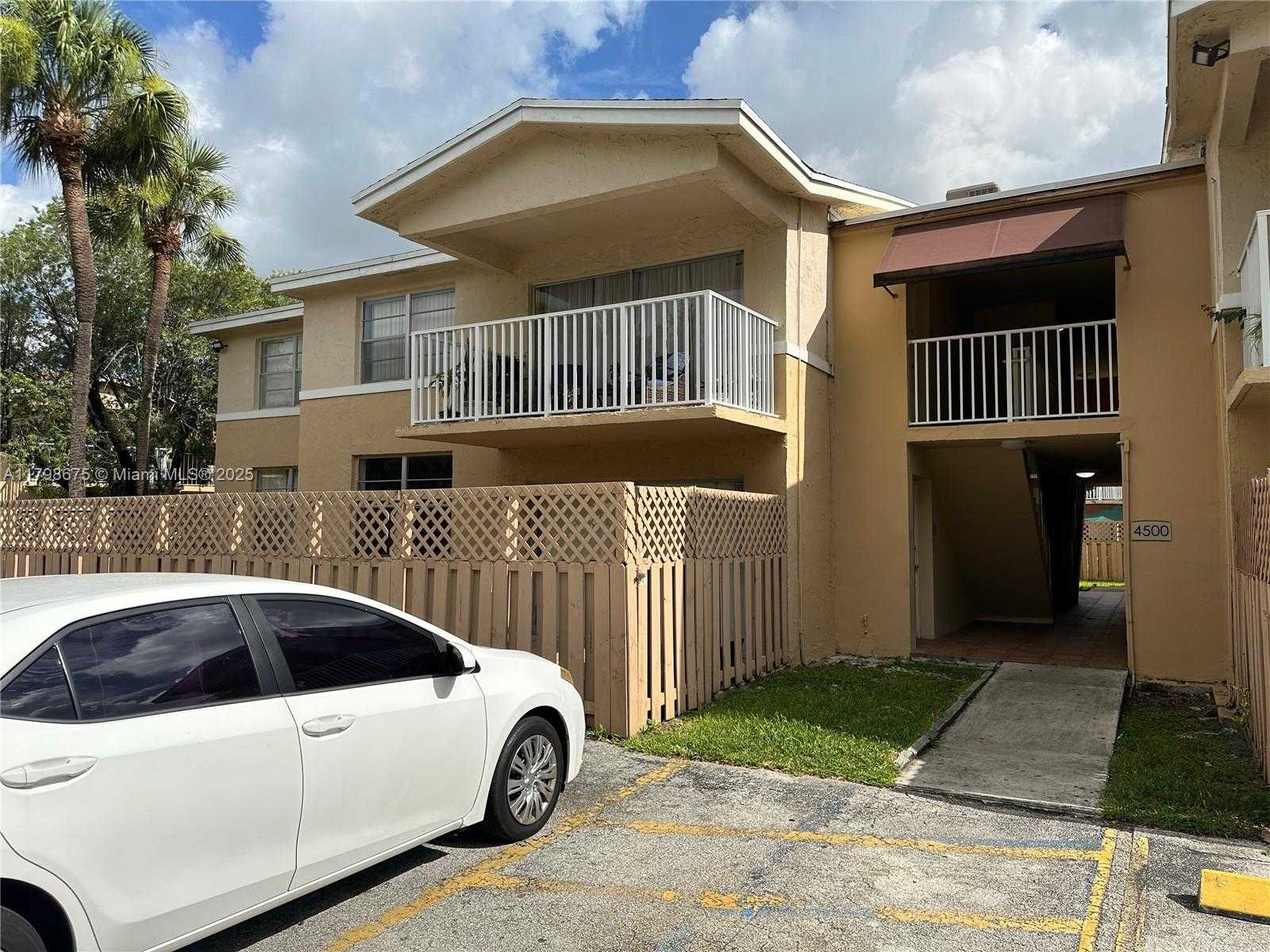 Small Image of 4500 NORTH WEST 79TH AVE #1D, Doral Number 30