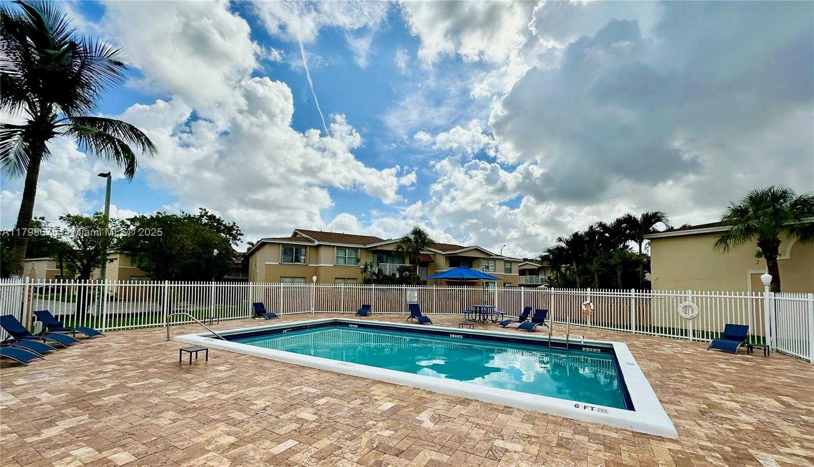 Small Image of 4500 NORTH WEST 79TH AVE #1D, Doral Number 34