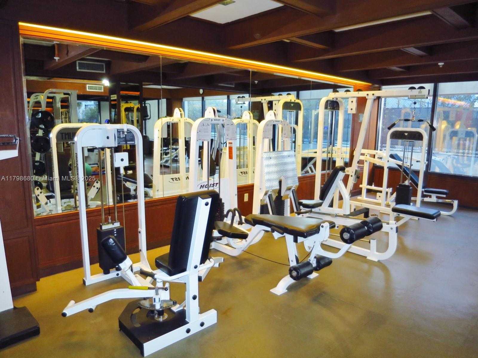 Small Image of 600 NORTH EAST 36TH ST #702, Miami Number 40
