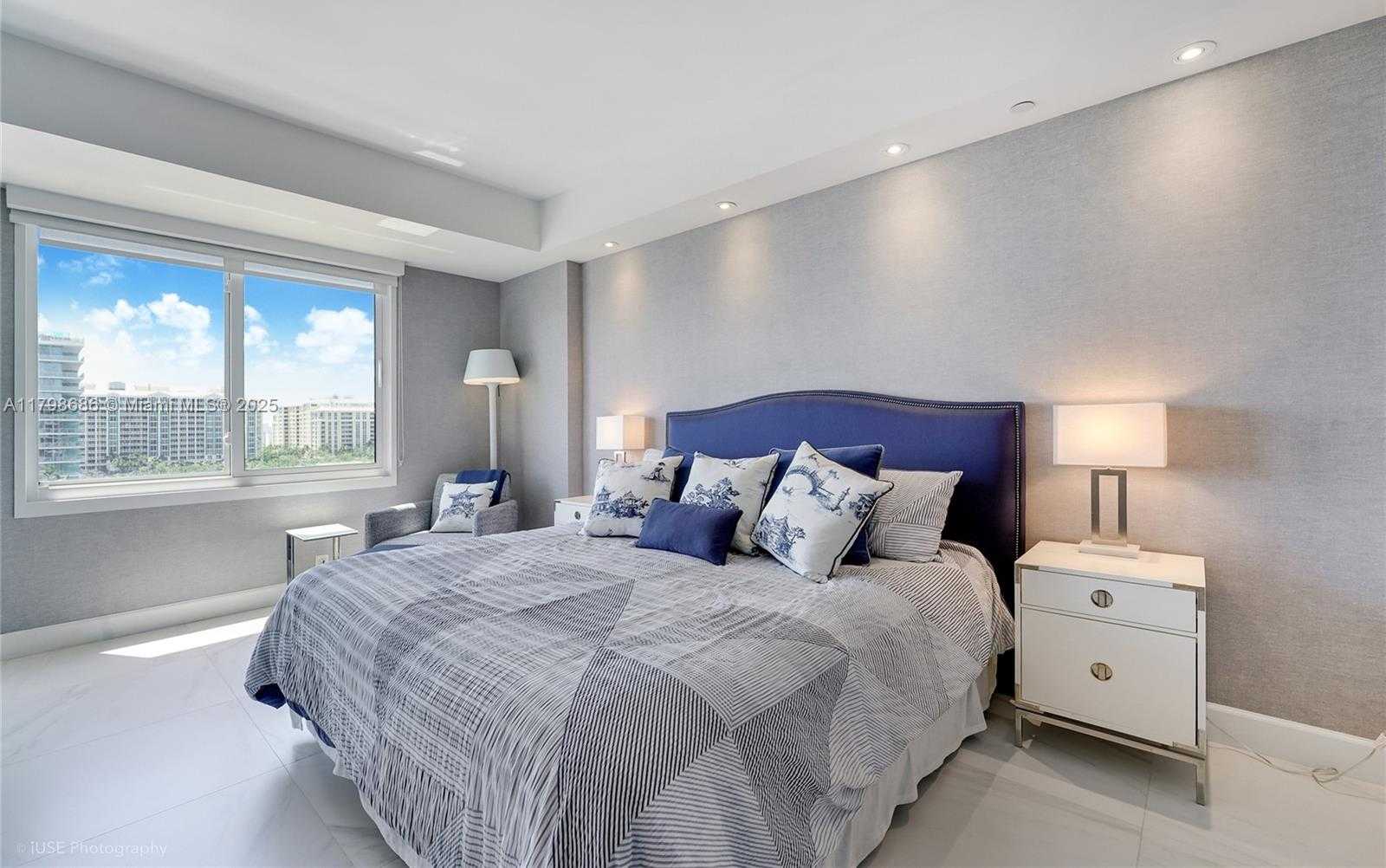 Small Image of 201 CRANDON BLVD #833, Key Biscayne Number 11
