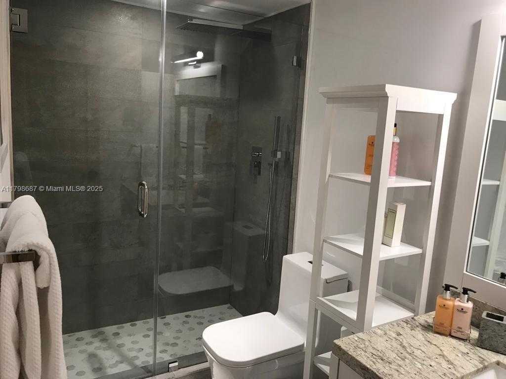 Small Image of 100 LINCOLN RD #1635, Miami Beach Number 11