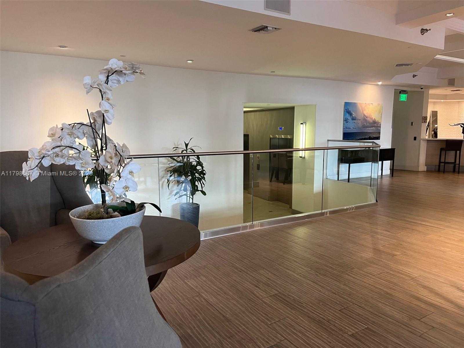 Small Image of 100 LINCOLN RD #1635, Miami Beach Number 17
