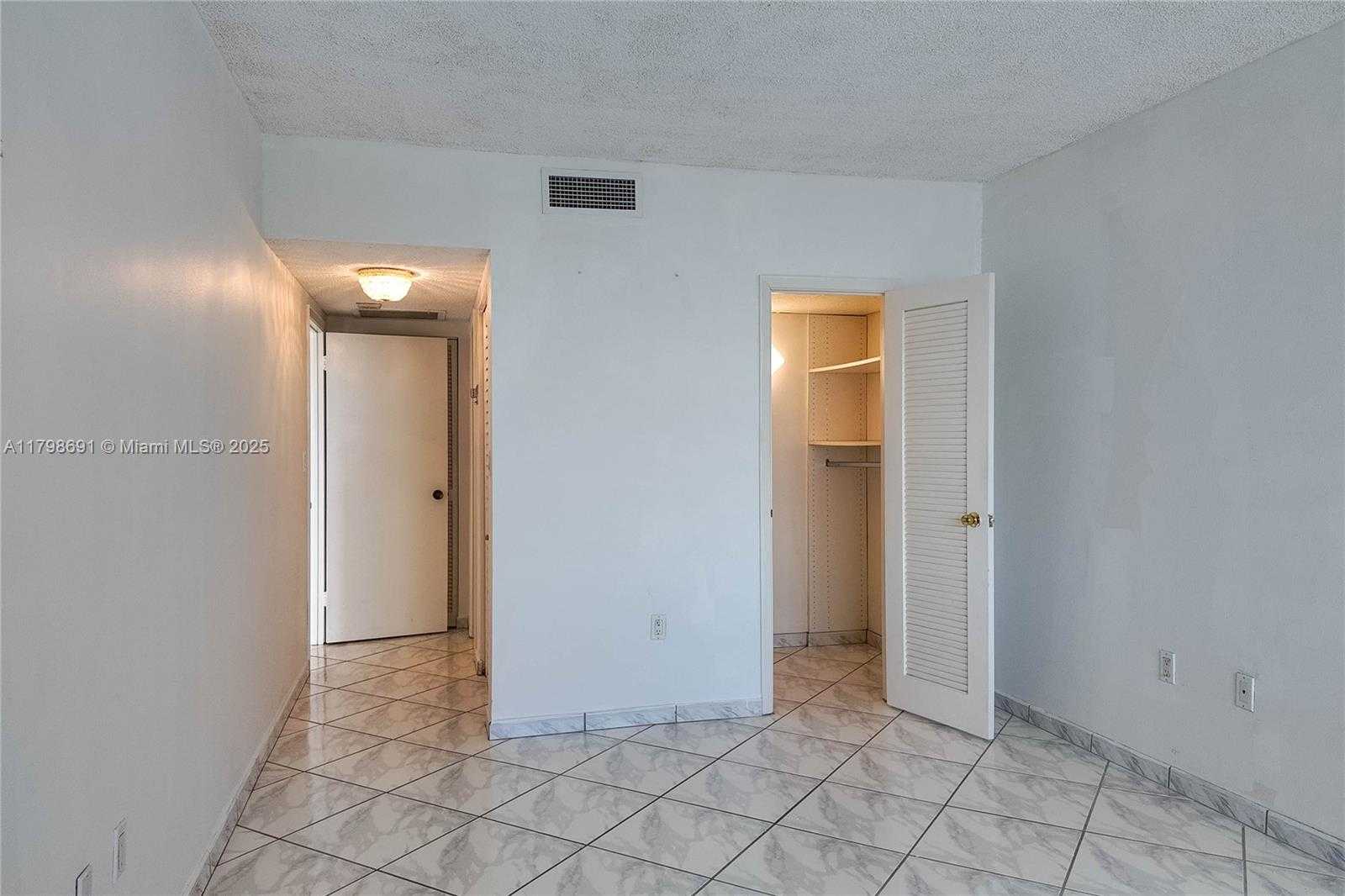 Small Image of 1980 SOUTH OCEAN DR #22A, Hallandale Beach Number 10