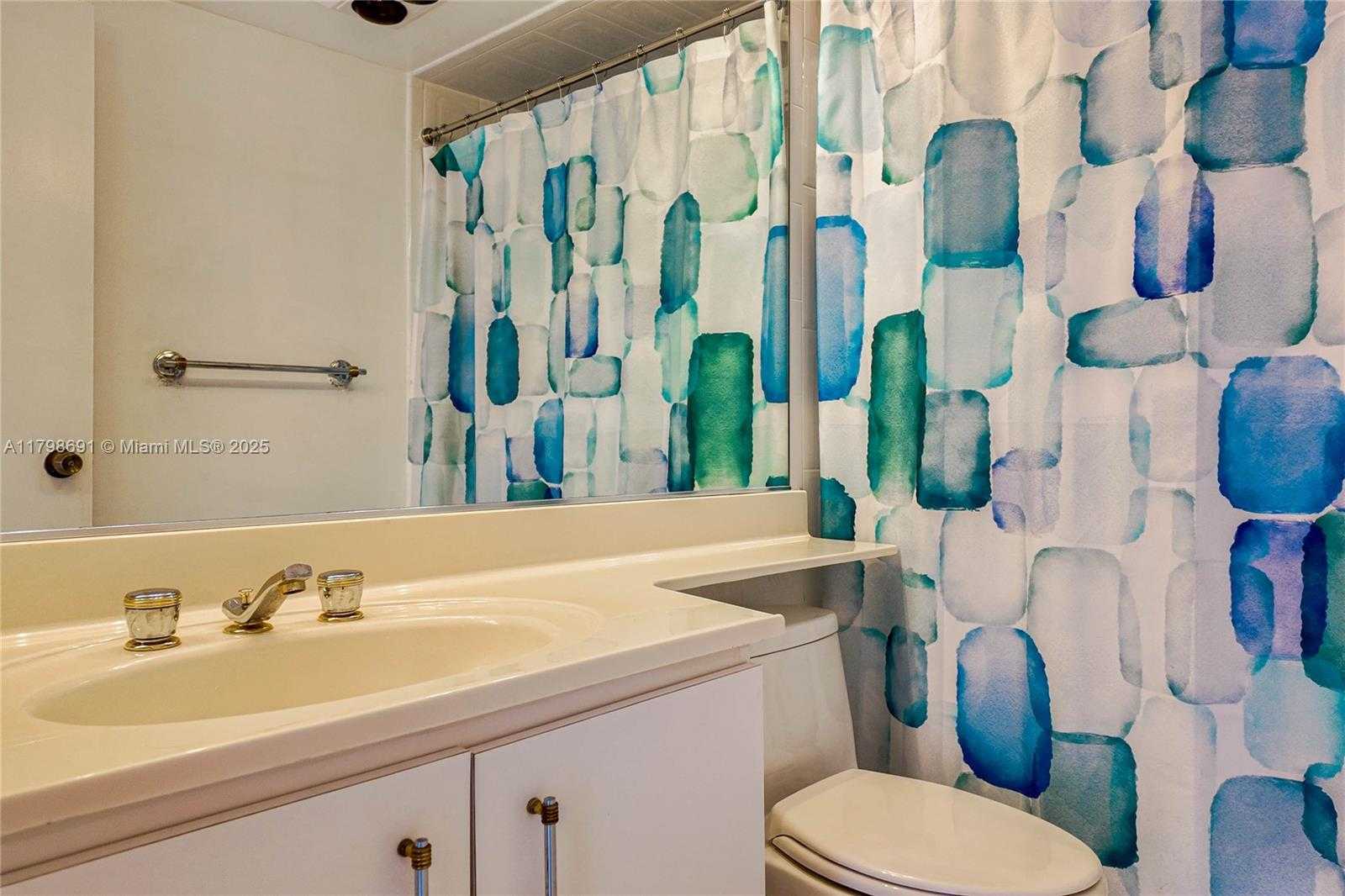 Small Image of 1980 SOUTH OCEAN DR #22A, Hallandale Beach Number 11