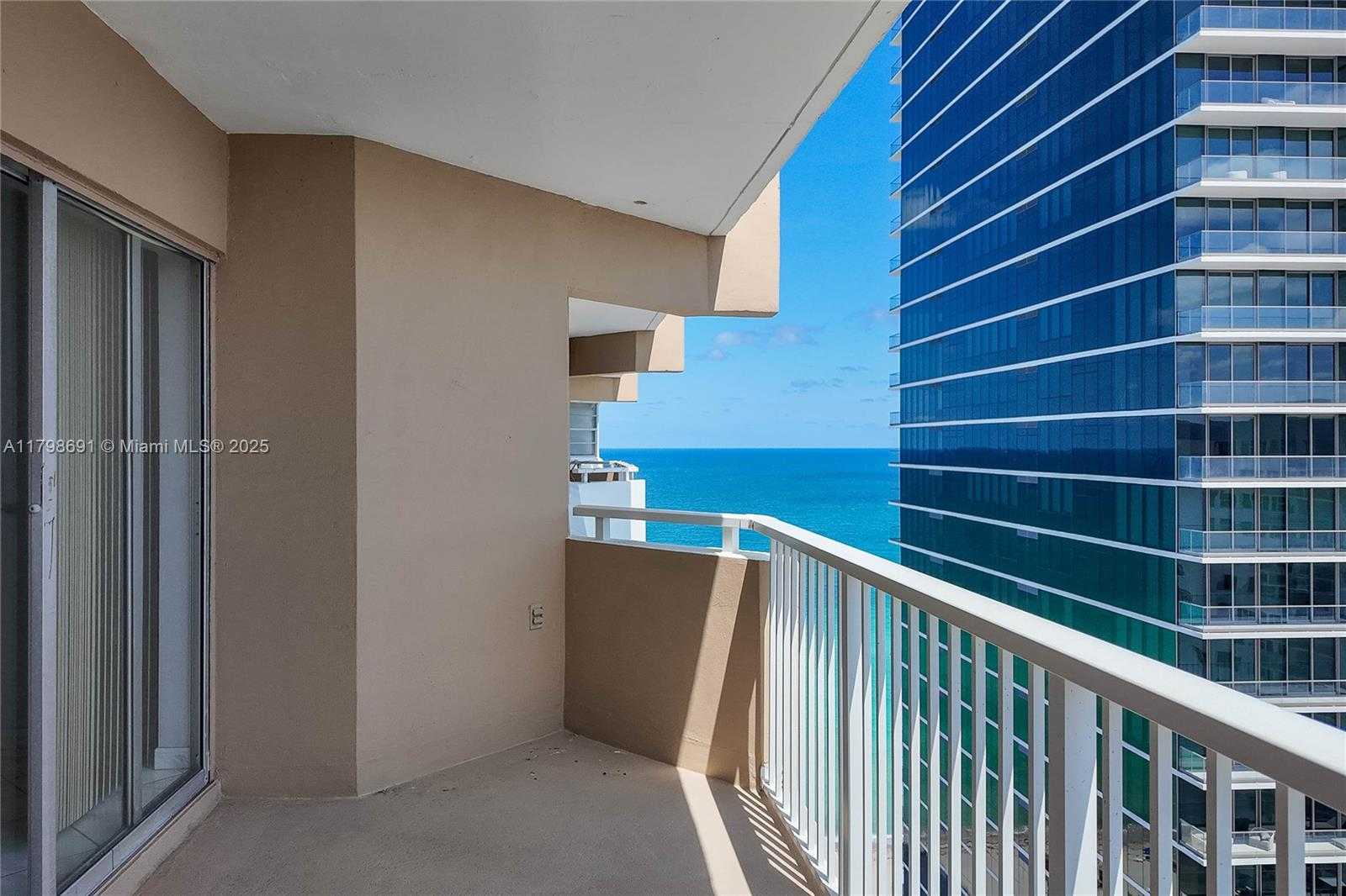 Small Image of 1980 SOUTH OCEAN DR #22A, Hallandale Beach Number 12