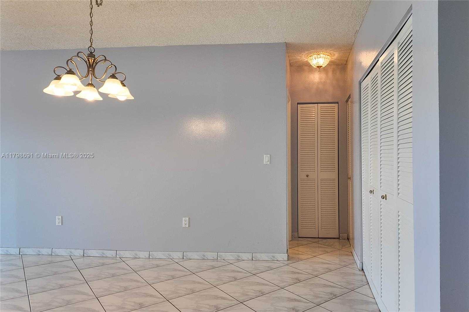 Small Image of 1980 SOUTH OCEAN DR #22A, Hallandale Beach Number 6
