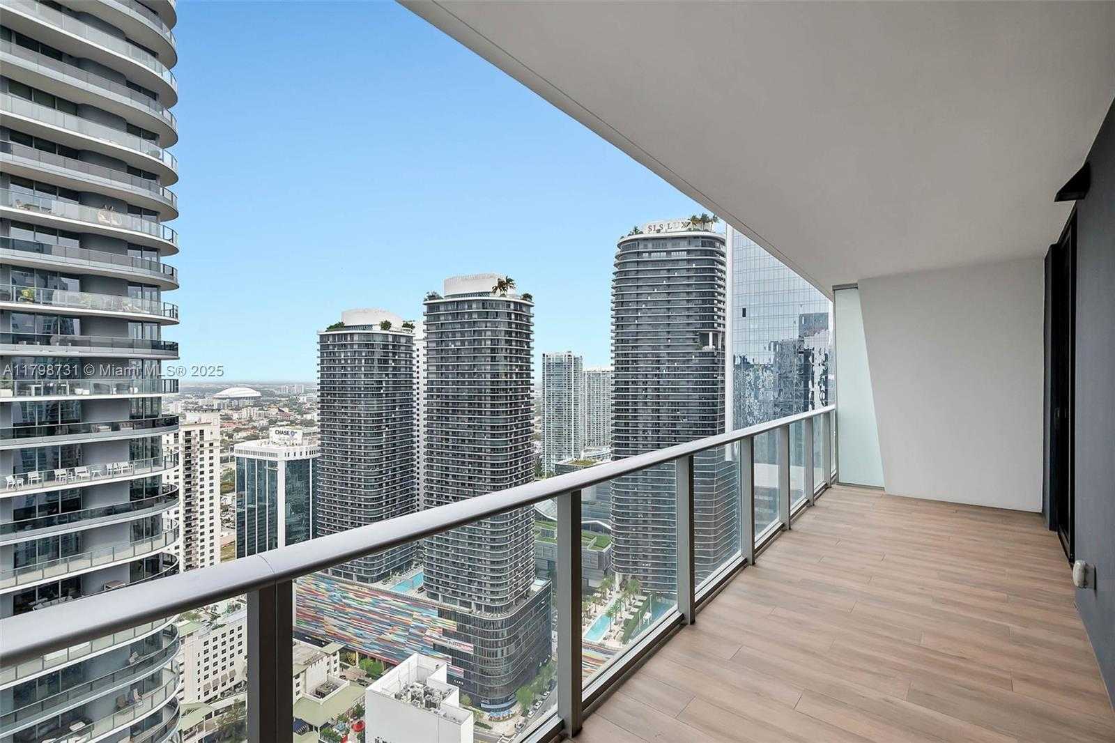 Small Image of 1010 BRICKELL AVE #4309, Miami Number 5