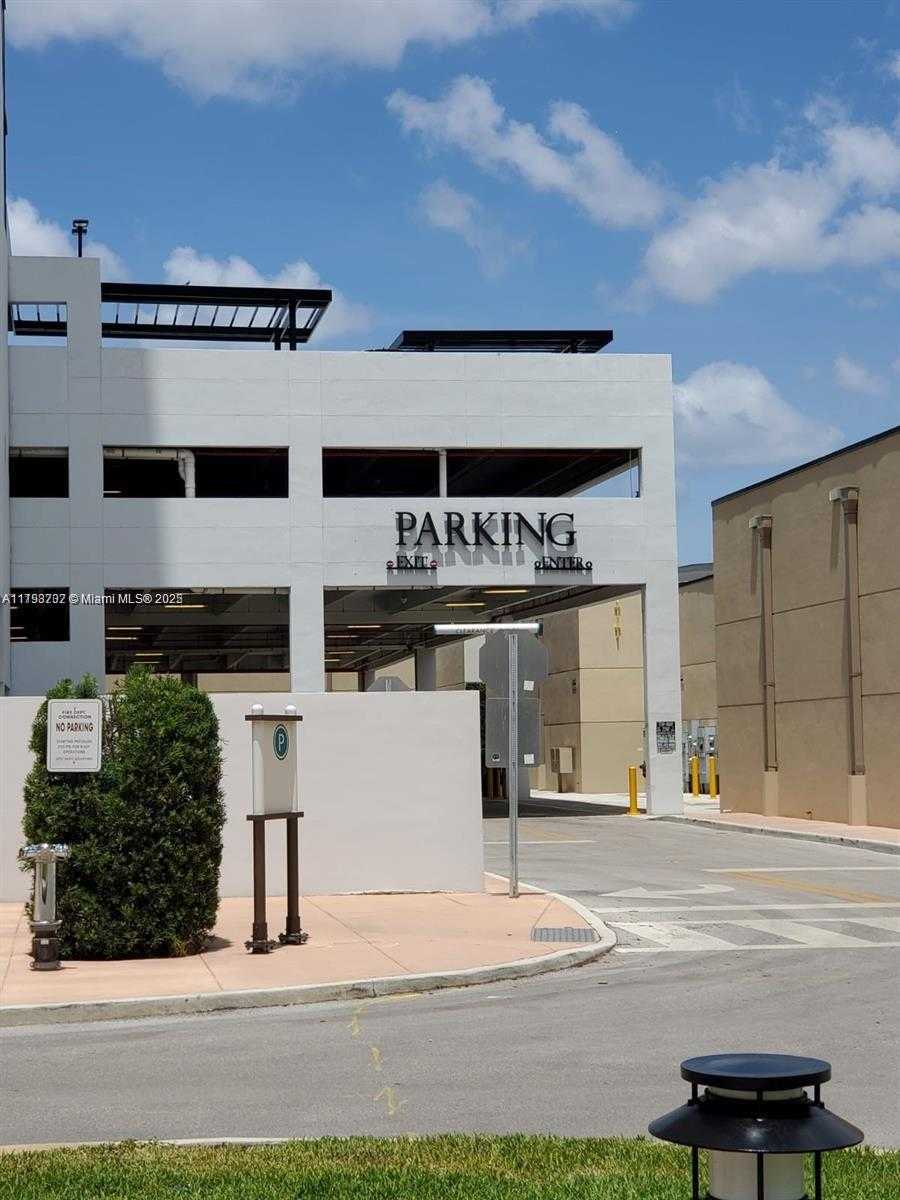 Small Image of 5252 NORTH WEST 85TH AVE #1104, Doral Number 17