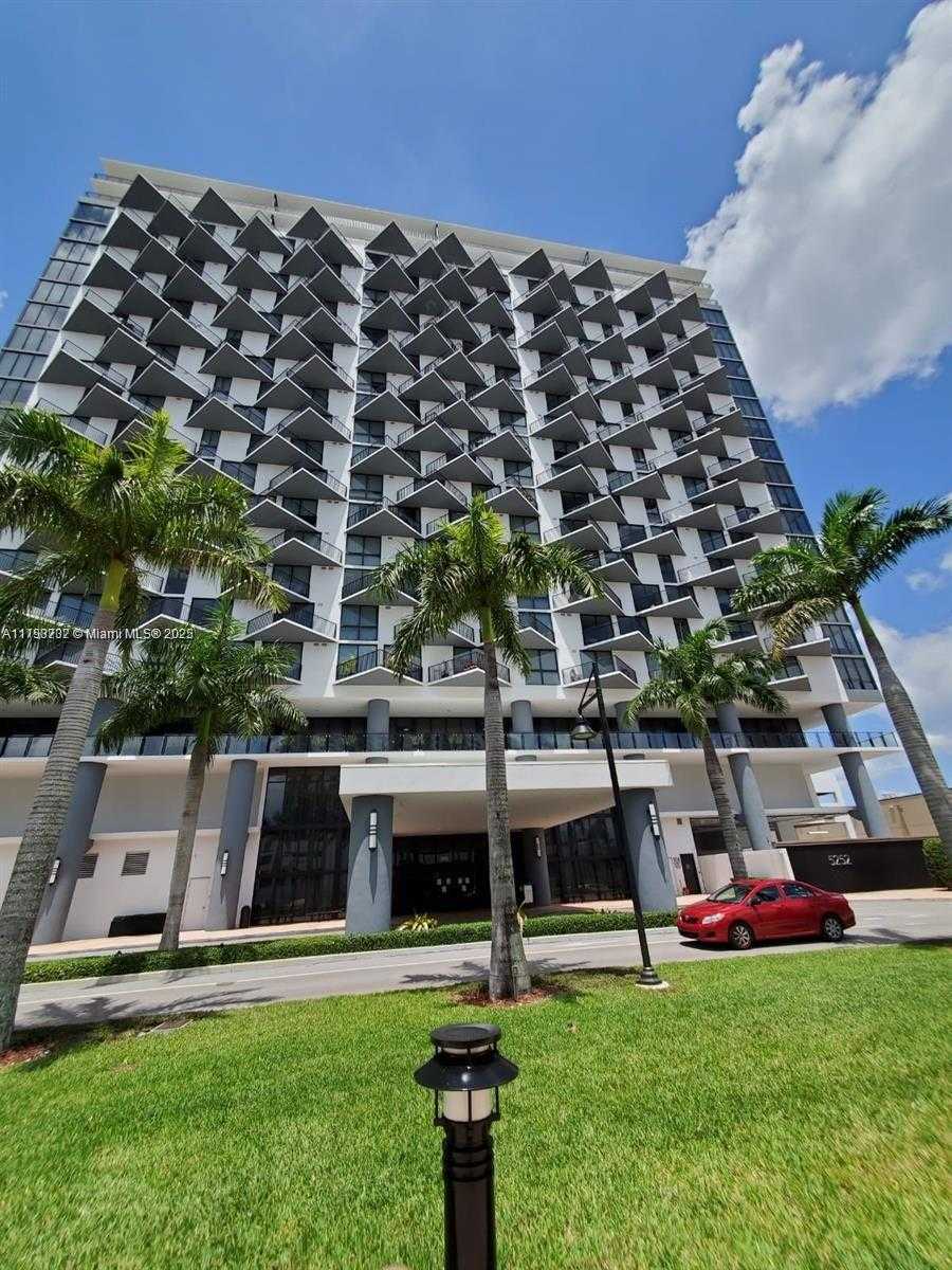 Small Image of 5252 NORTH WEST 85TH AVE #1104, Doral Number 2