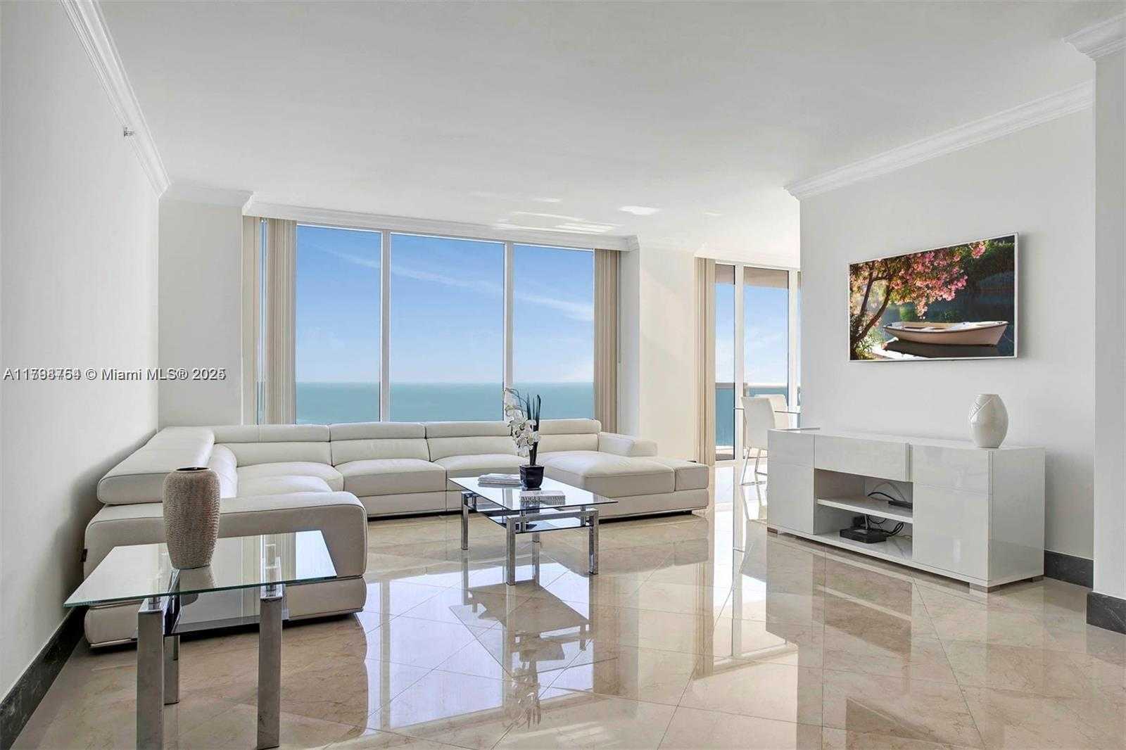 Small Image of 4779 Collins Ave, Miami Beach, FL 33140, USA Number 2