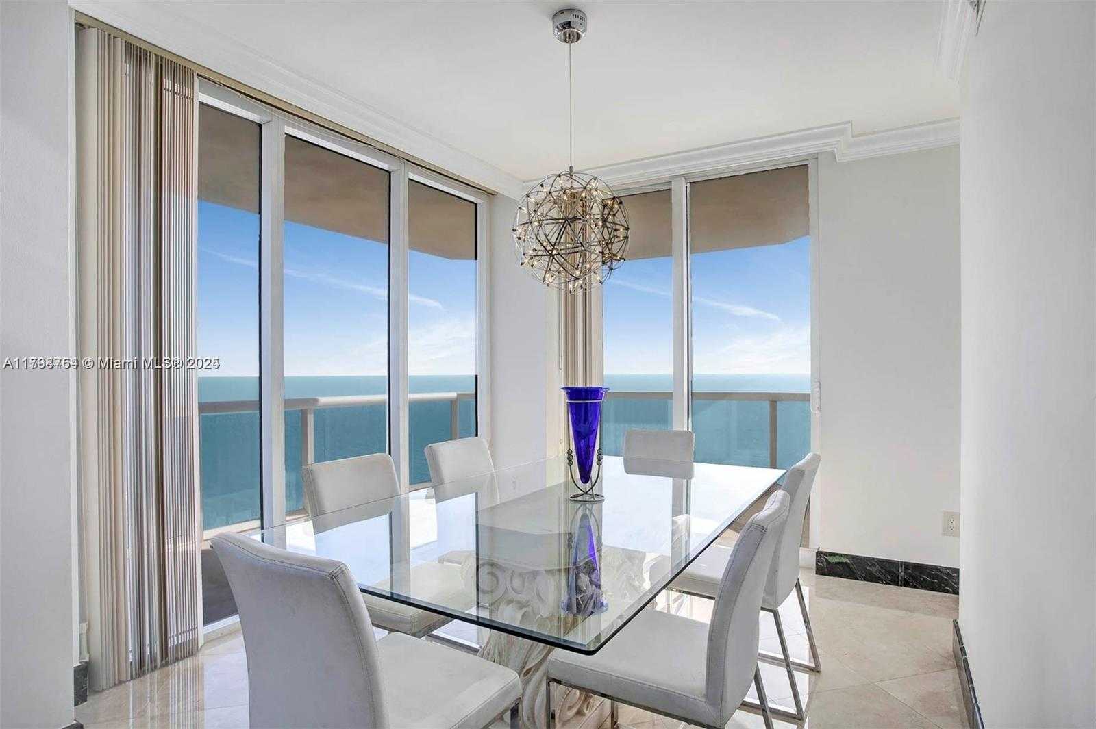 Small Image of 4779 Collins Ave, Miami Beach, FL 33140, USA Number 5