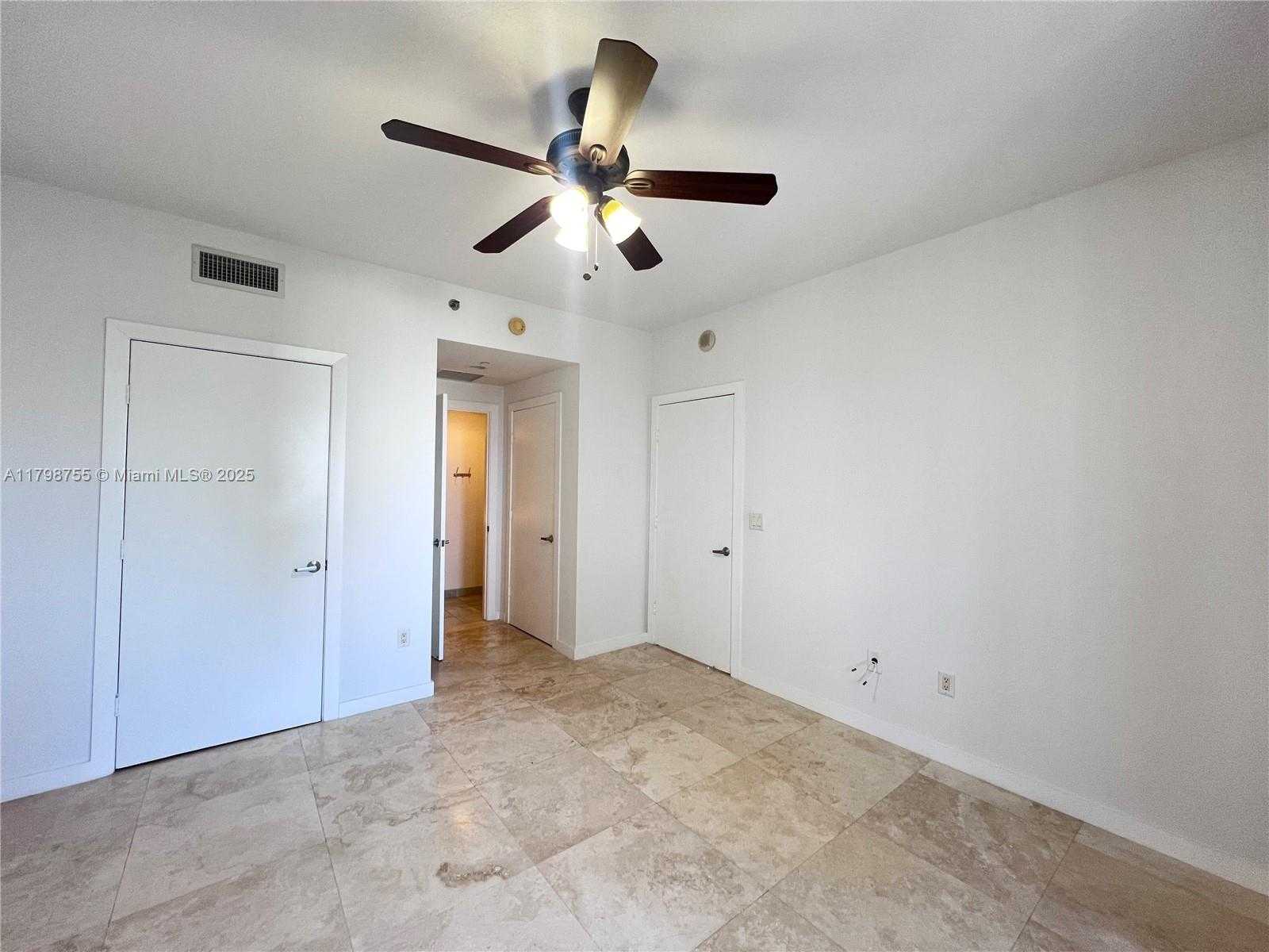 Small Image of 1060 BRICKELL AVE #3313, Miami Number 12