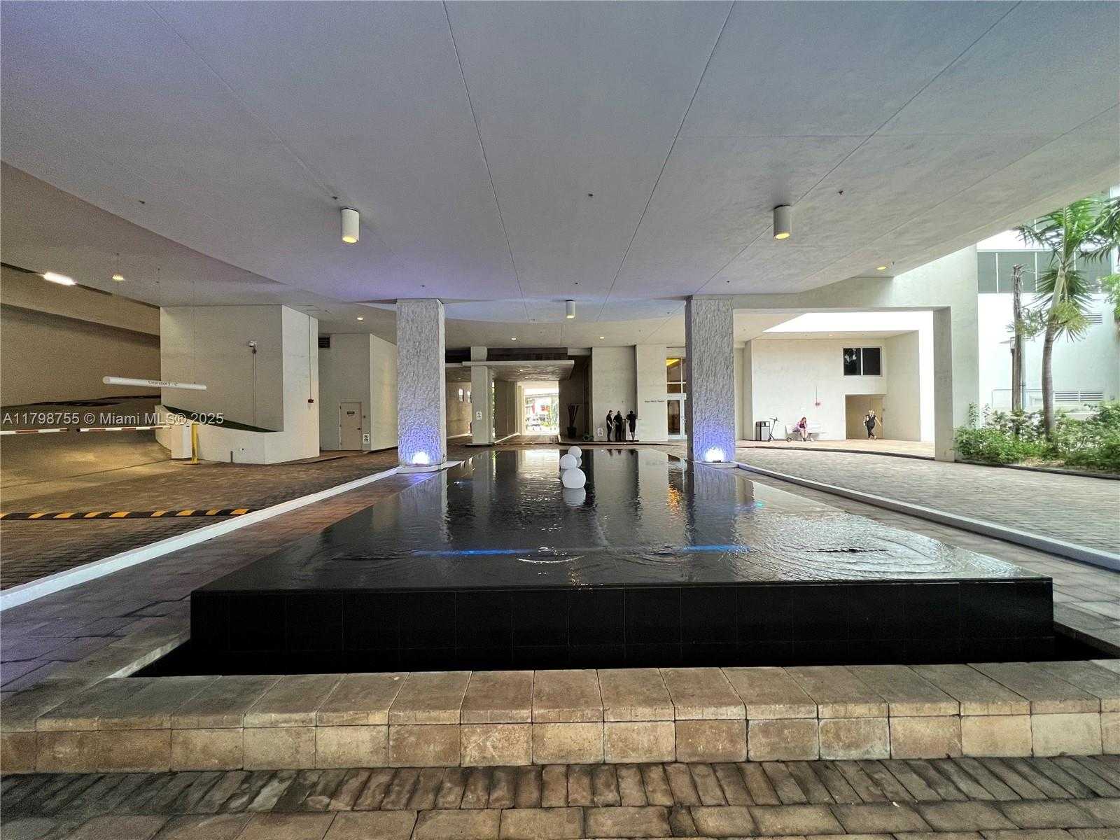Small Image of 1060 BRICKELL AVE #3313, Miami Number 19