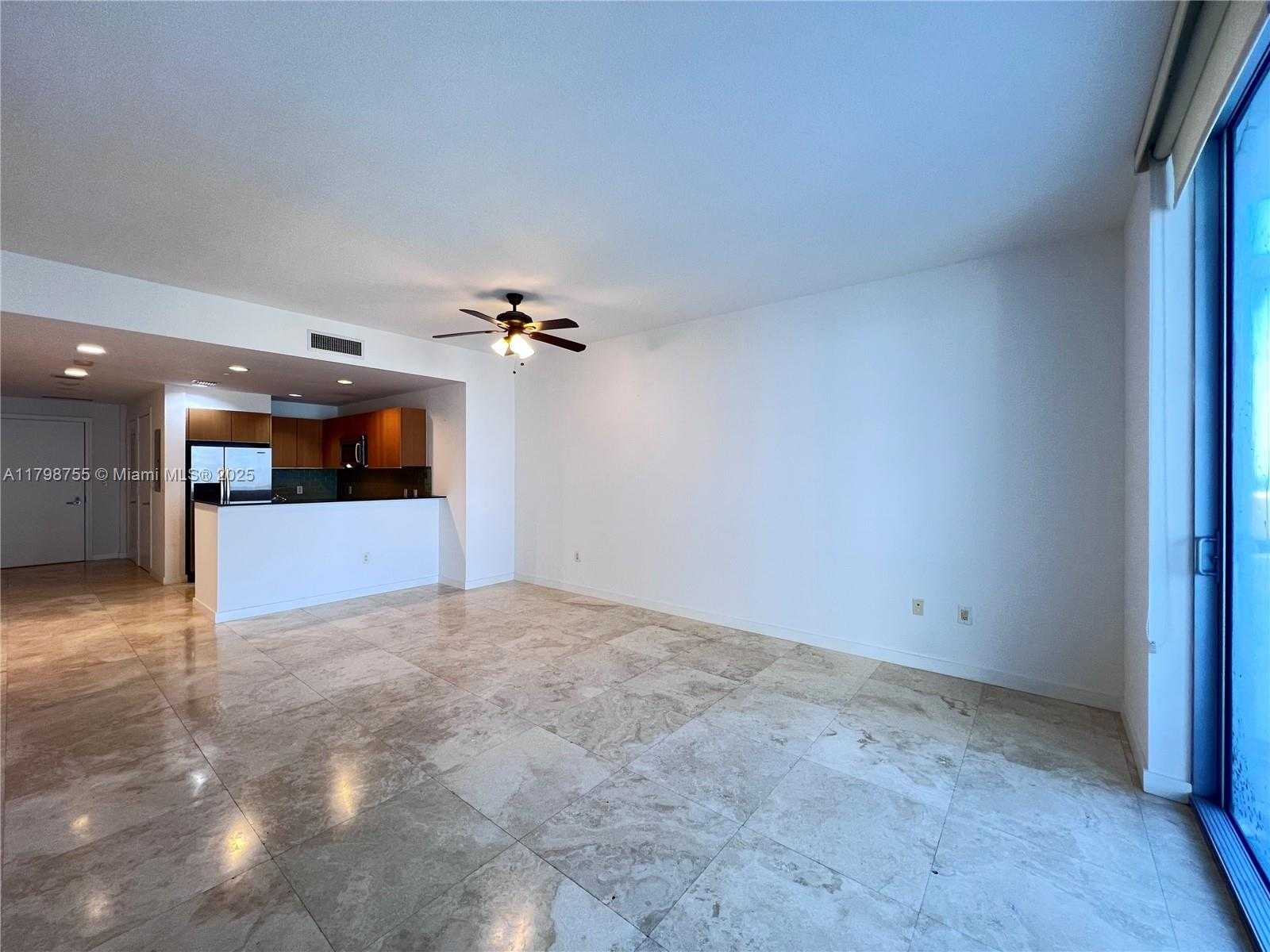 Small Image of 1060 BRICKELL AVE #3313, Miami Number 9