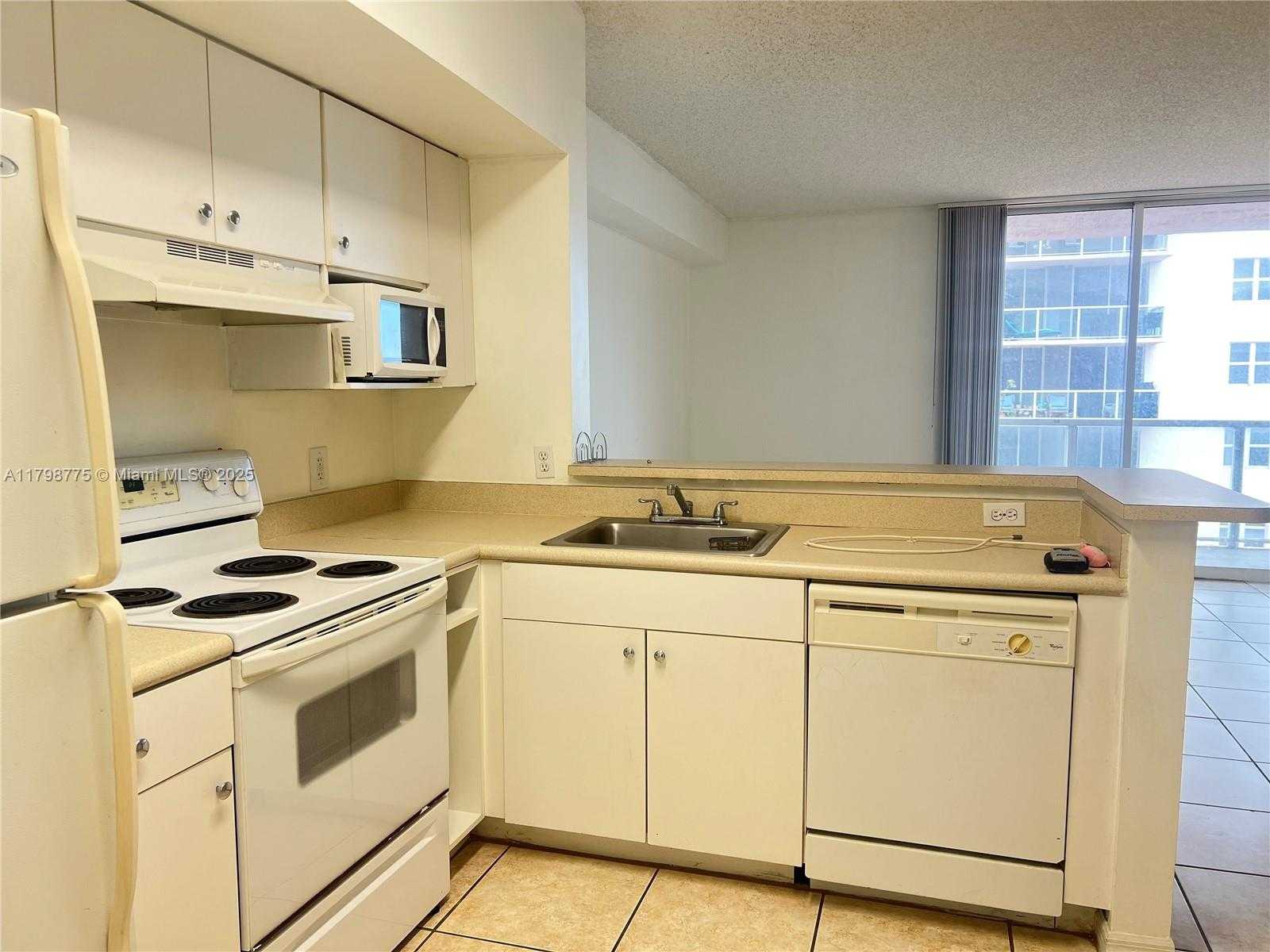 Small Image of 5085 NORTH WEST 7TH ST #912, Miami Number 5