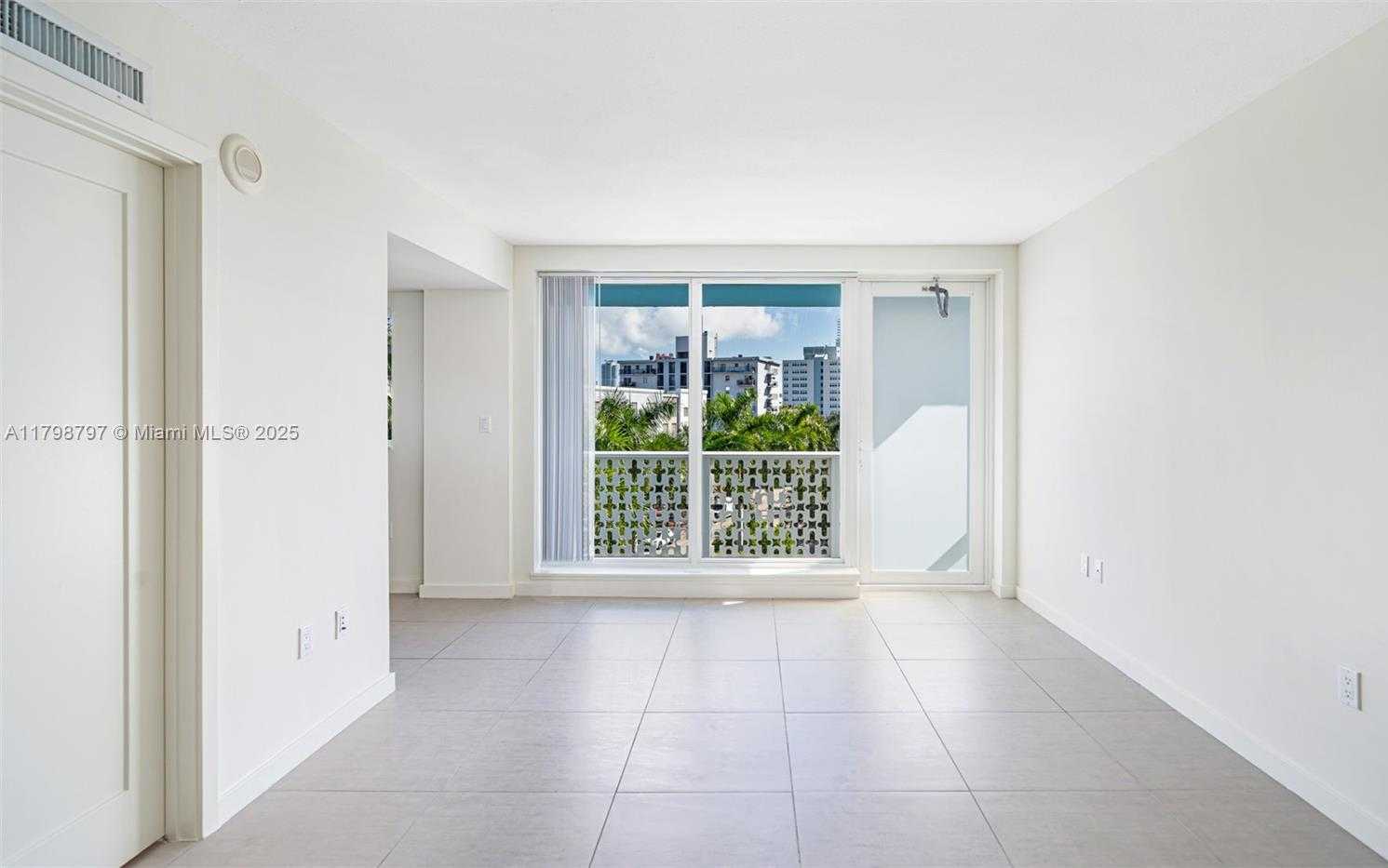Small Image of 910 WEST AVE #0303, Miami Beach Number 7