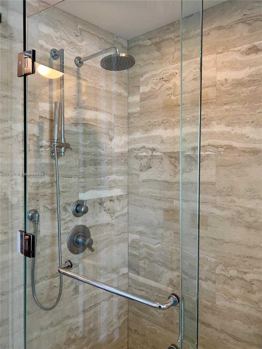 Small Image of 2900 NORTH EAST 7TH AVE #3909, Miami Number 13