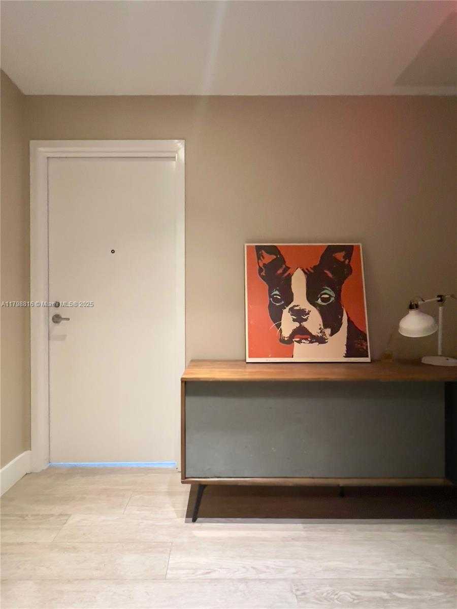 Small Image of 2900 NORTH EAST 7TH AVE #3909, Miami Number 2