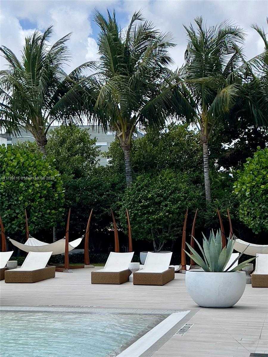 Small Image of 2900 NORTH EAST 7TH AVE #3909, Miami Number 22