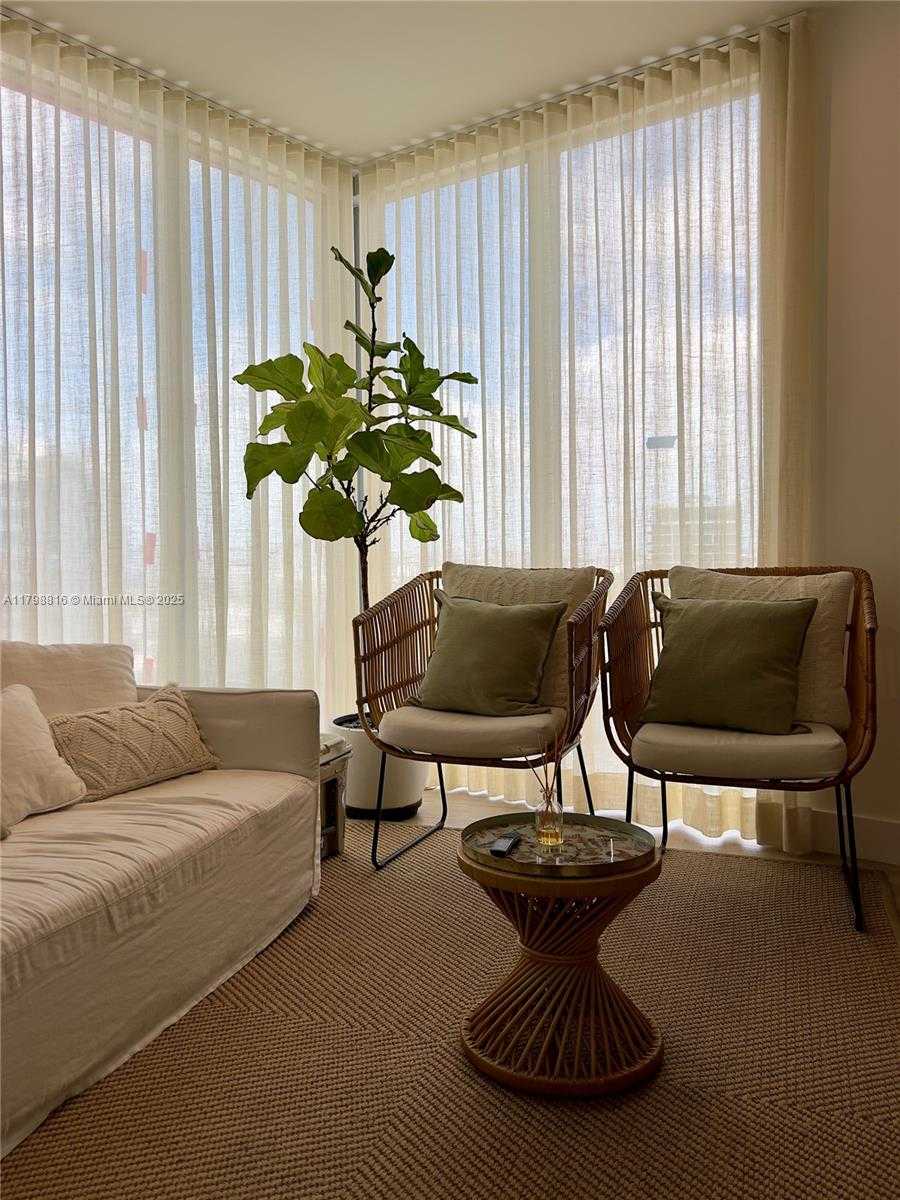 Small Image of 2900 NORTH EAST 7TH AVE #3909, Miami Number 4