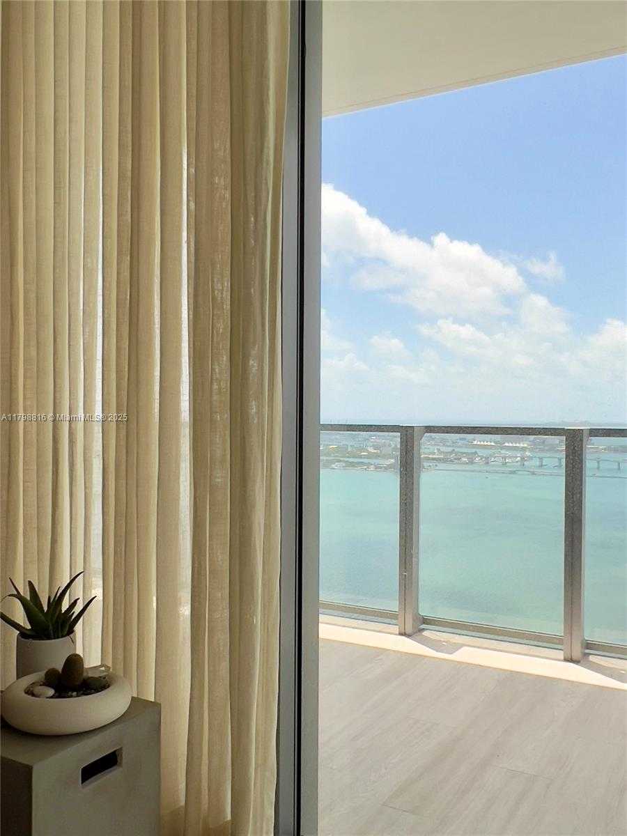 Small Image of 2900 NORTH EAST 7TH AVE #3909, Miami Number 8