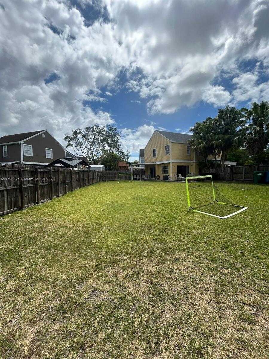 Small Image of 11737, Miami Number 12
