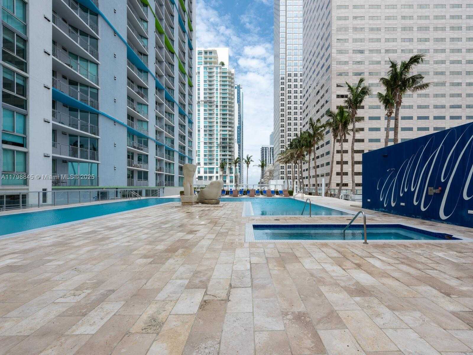 Small Image of 325 SOUTH BISCAYNE BLVD #1624, Miami Number 25