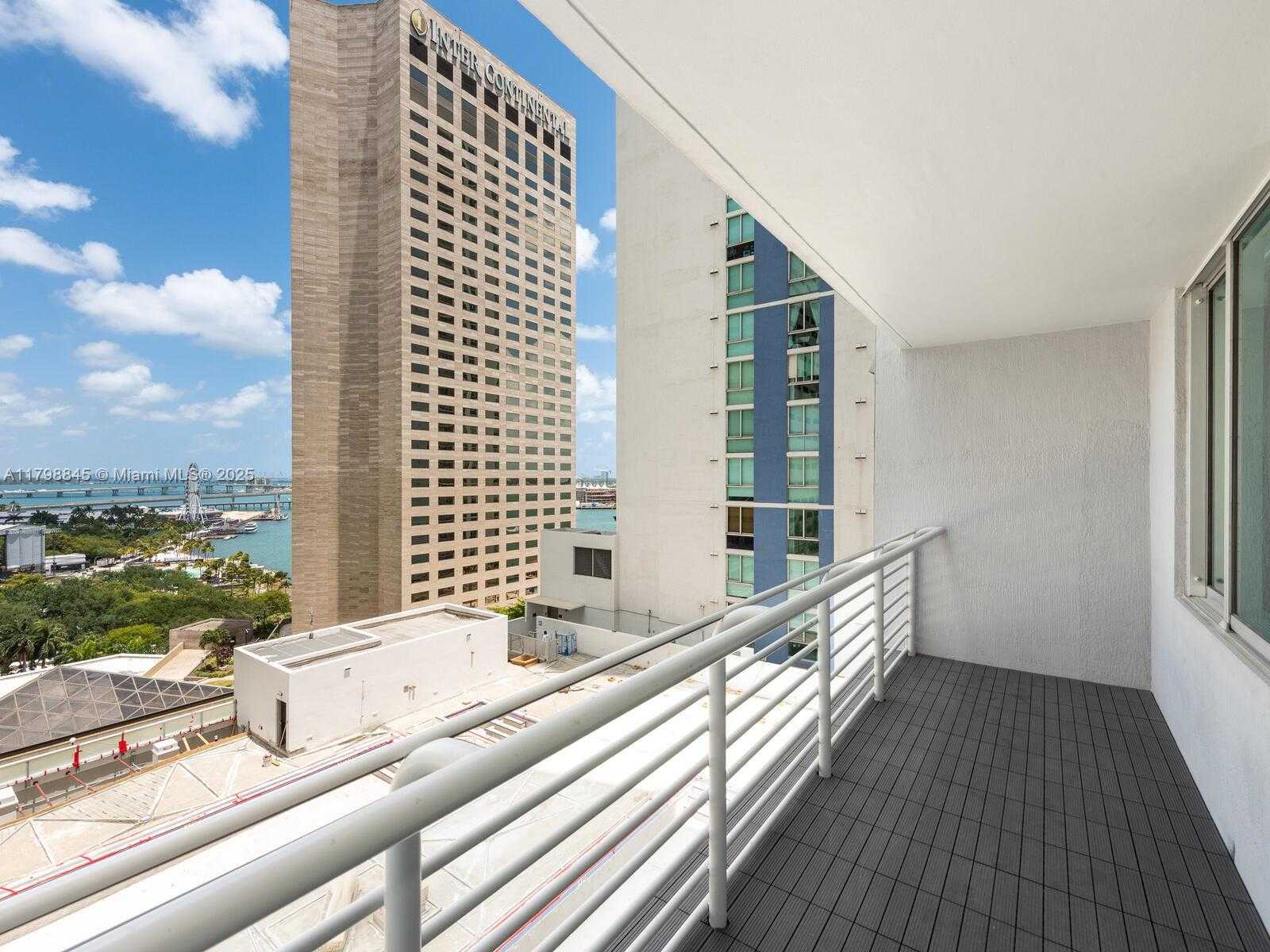 Small Image of 325 SOUTH BISCAYNE BLVD #1624, Miami Number 29