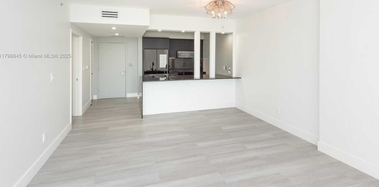 Small Image of 325 SOUTH BISCAYNE BLVD #1624, Miami Number 5