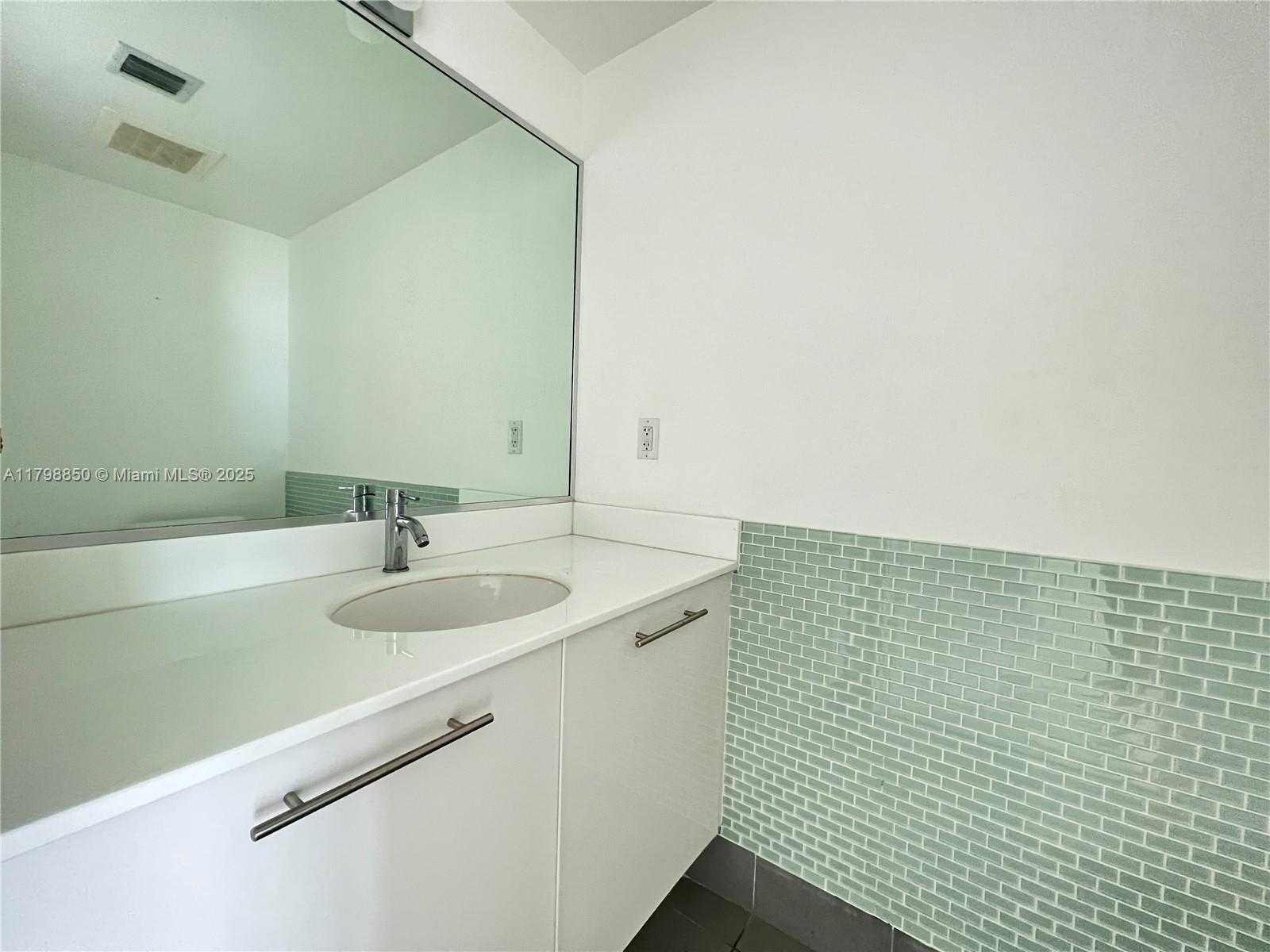 Small Image of 92 SOUTH WEST 3RD ST #3310, Miami Number 11